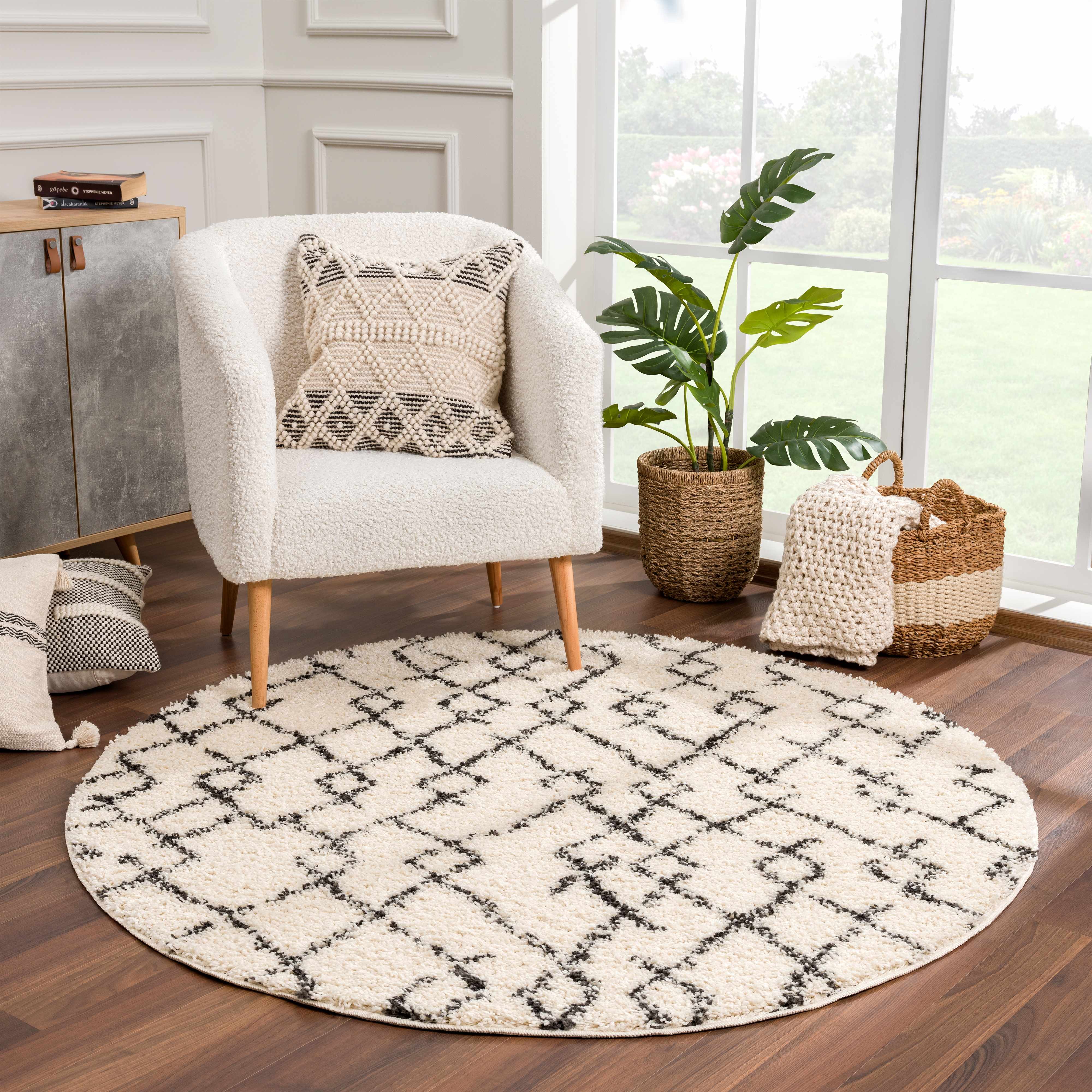 Exquisite Hauteloom Pahala Area Rug