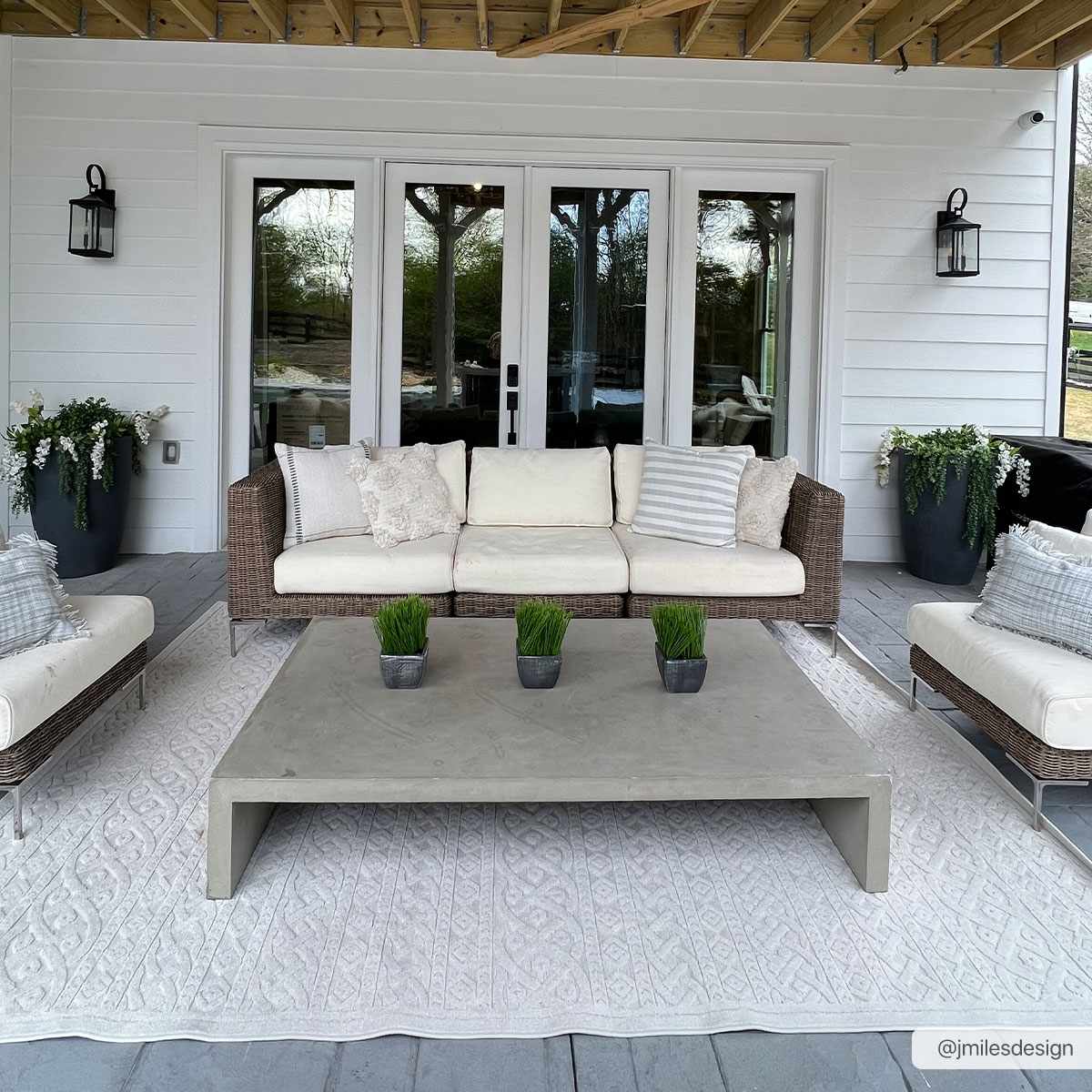 Exquisite Hauteloom Maribyrnong Area Rug - Transform Your Space!