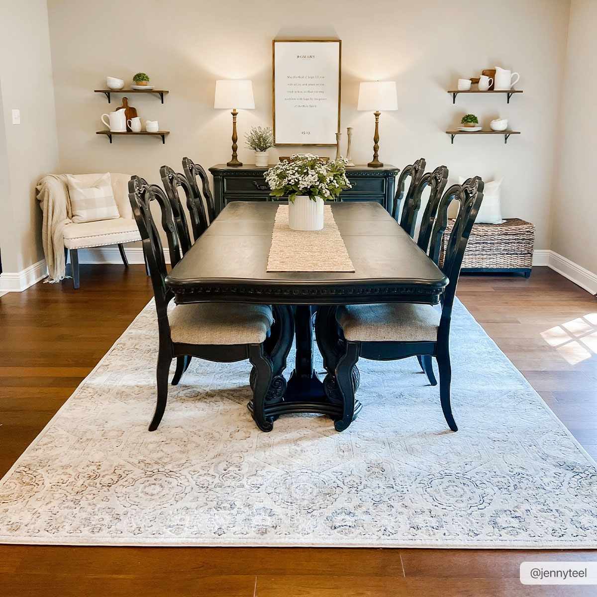 Exquisite Hauteloom Parkerfield Area Rug - A Timeless Beauty for Your Home