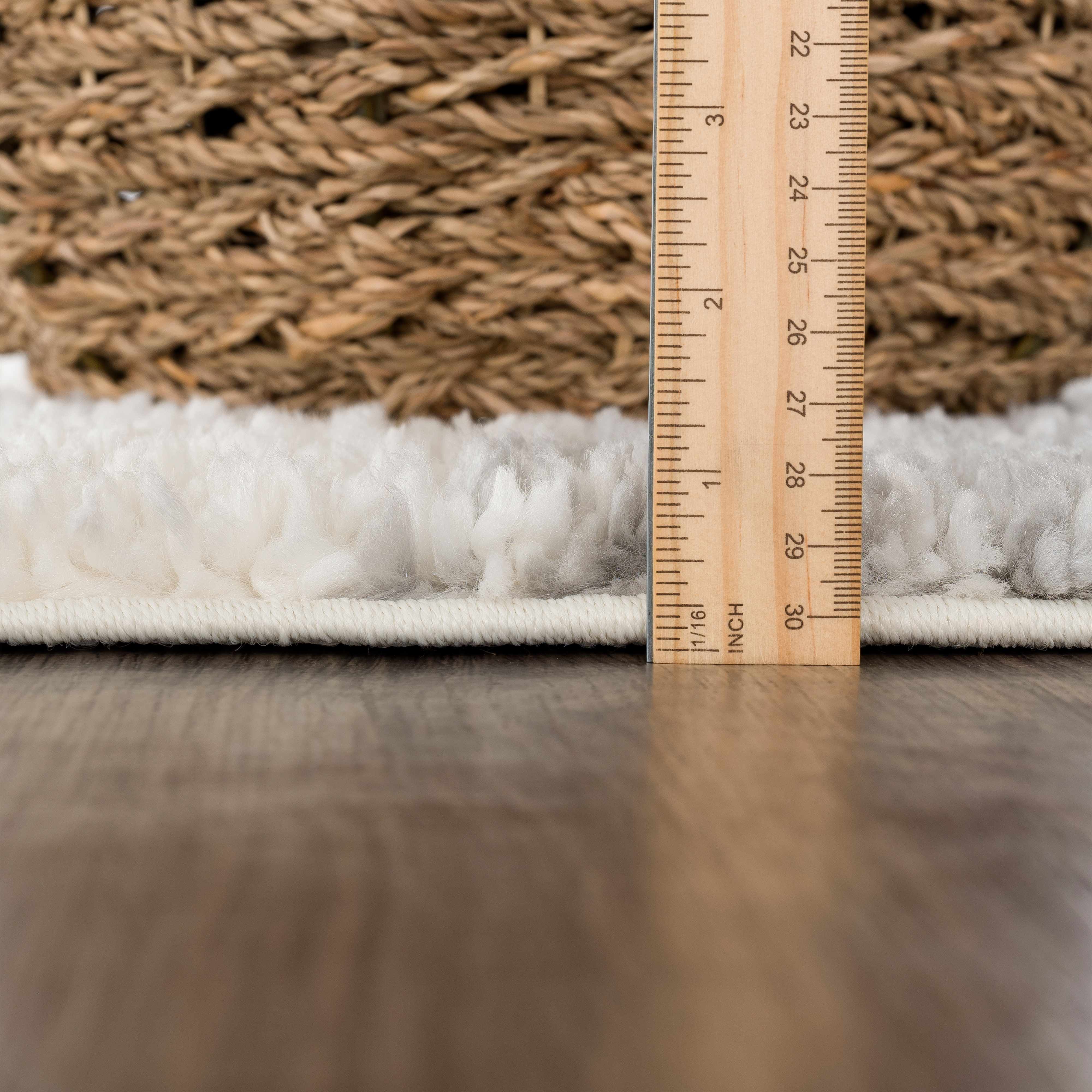 Luxurious Gray Hauteloom Trunding Plush Area Rug - Transform Your Space!