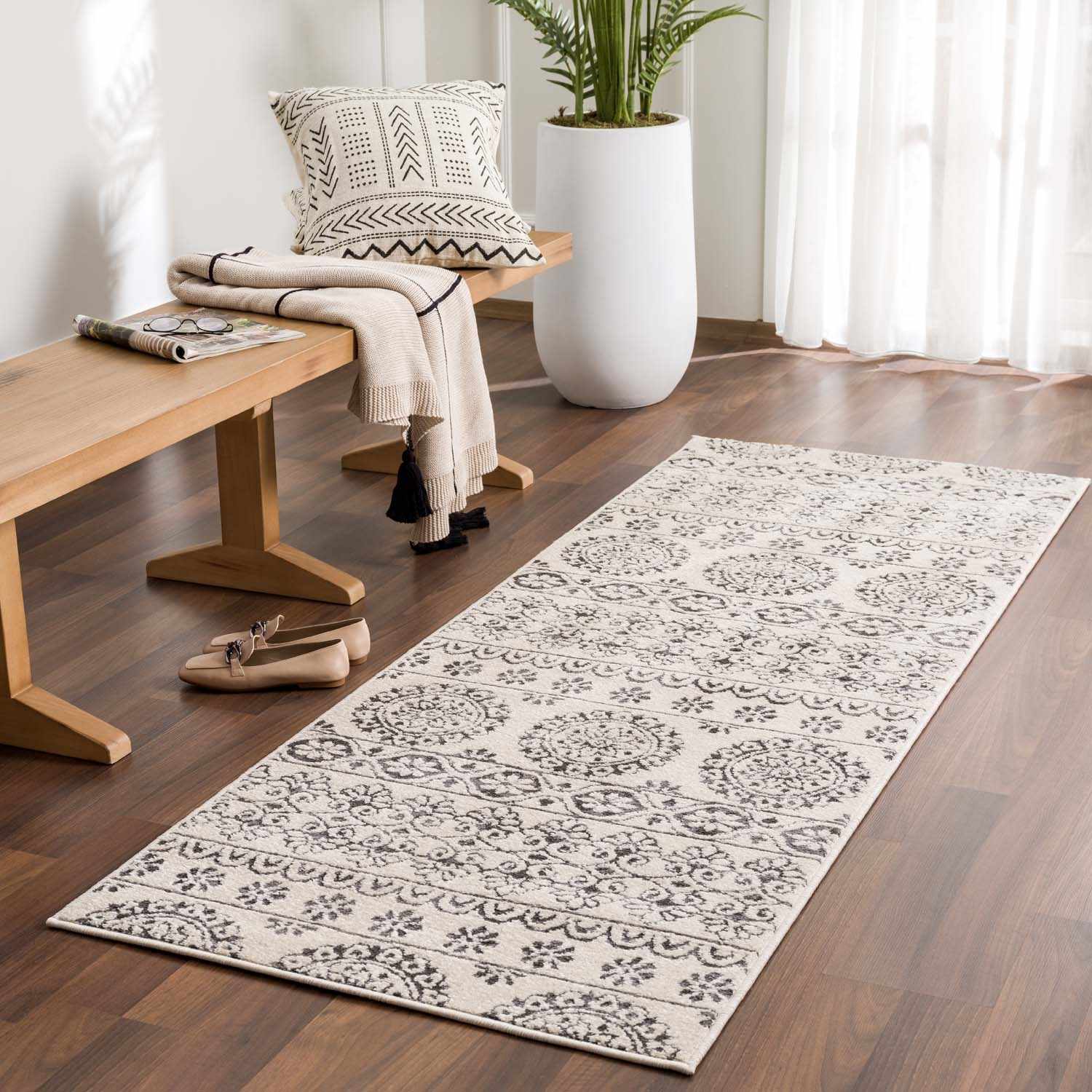 Exquisite Hauteloom Warroad Area Rug - Elevate Your Space