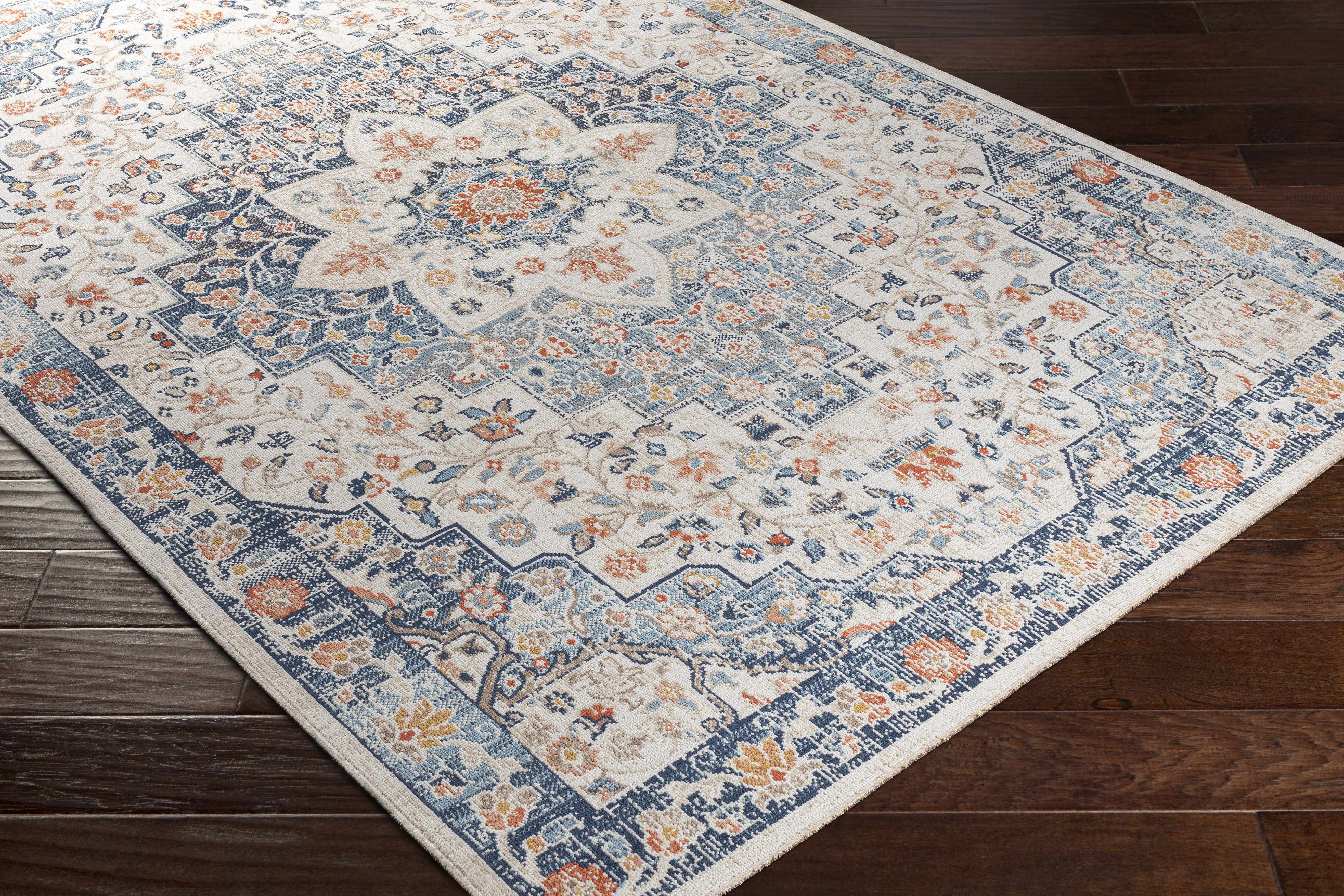 Hauteloom Invermere: Your Ideal Outdoor Rug
