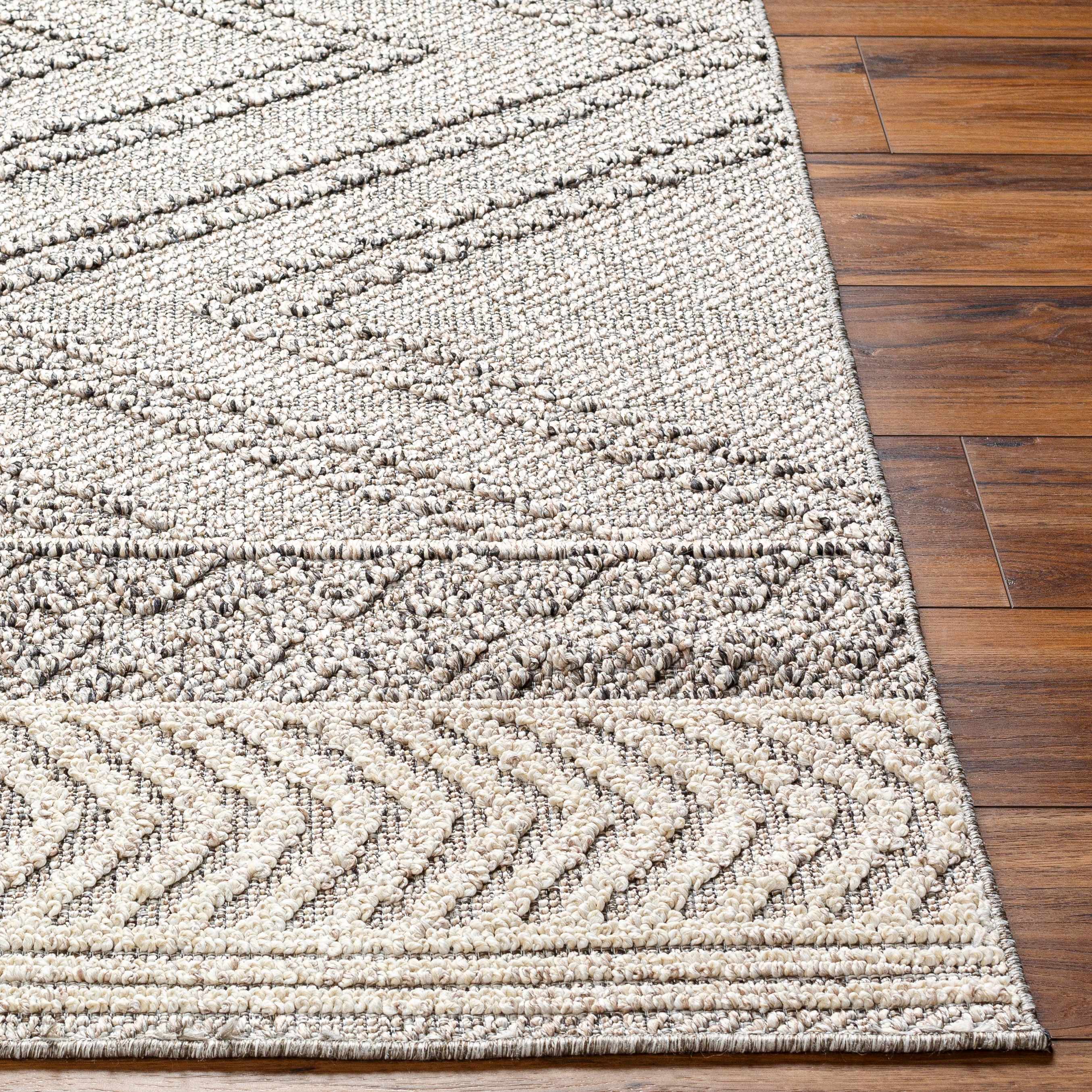 Gorgeous Hauteloom Areli Area Rug in Beige Gray