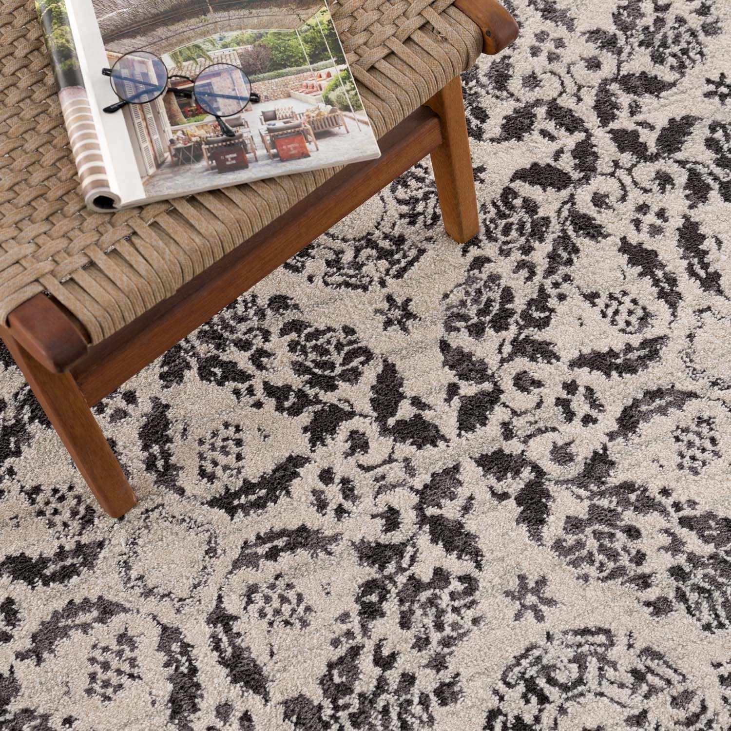 Luxurious Hauteloom Megargel Area Rug - Transform Your Space