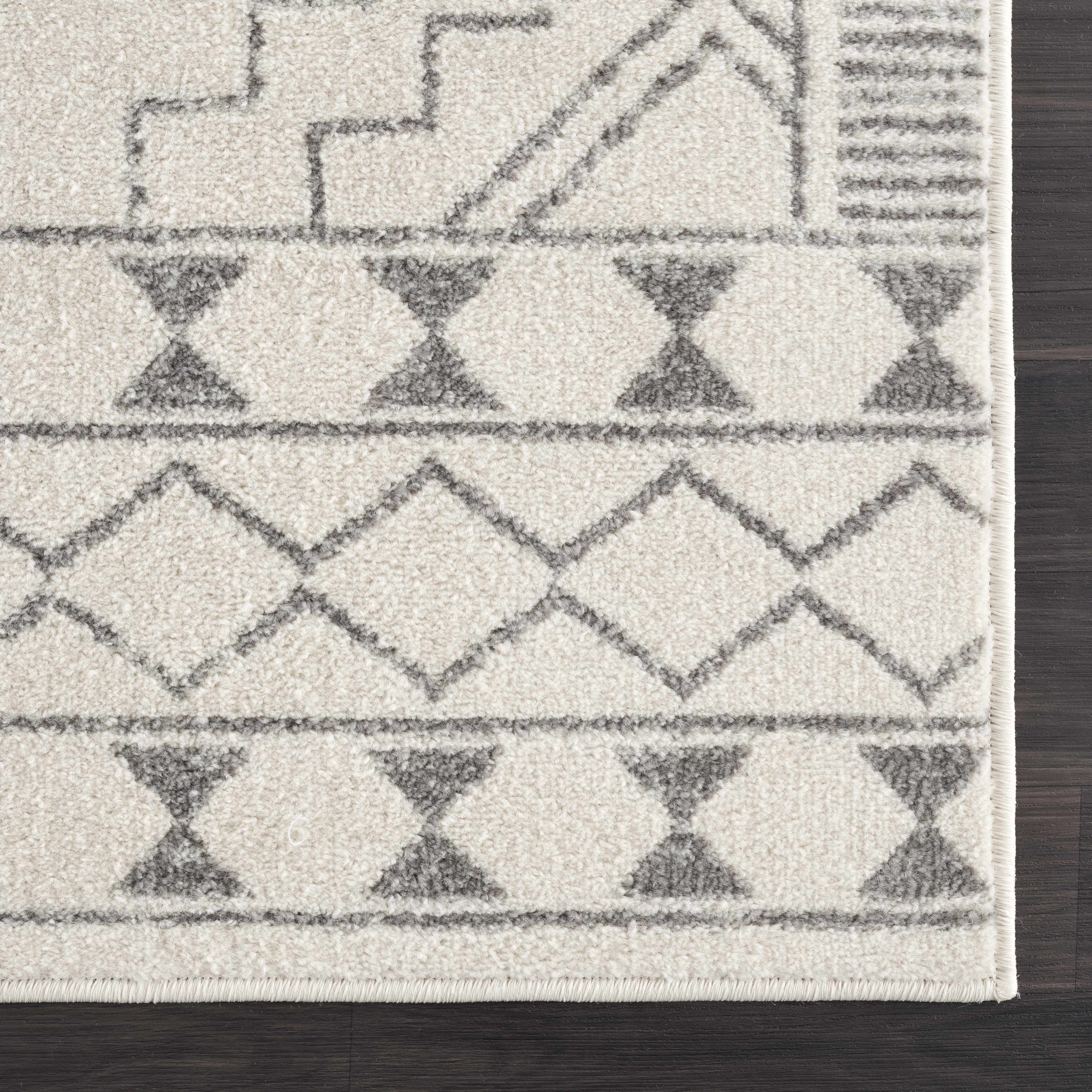 Exquisite Hauteloom Marash KMRSH-4614 Area Rug - Transform Your Space