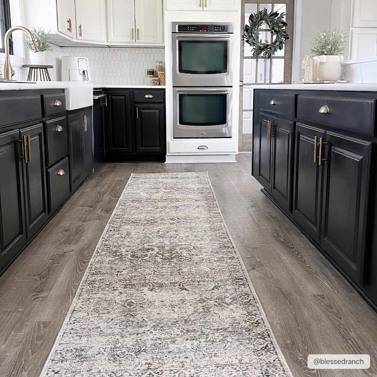 Hauteloom Olive Holi-2304 Washable Vintage Area Rug - Transform Your Space!