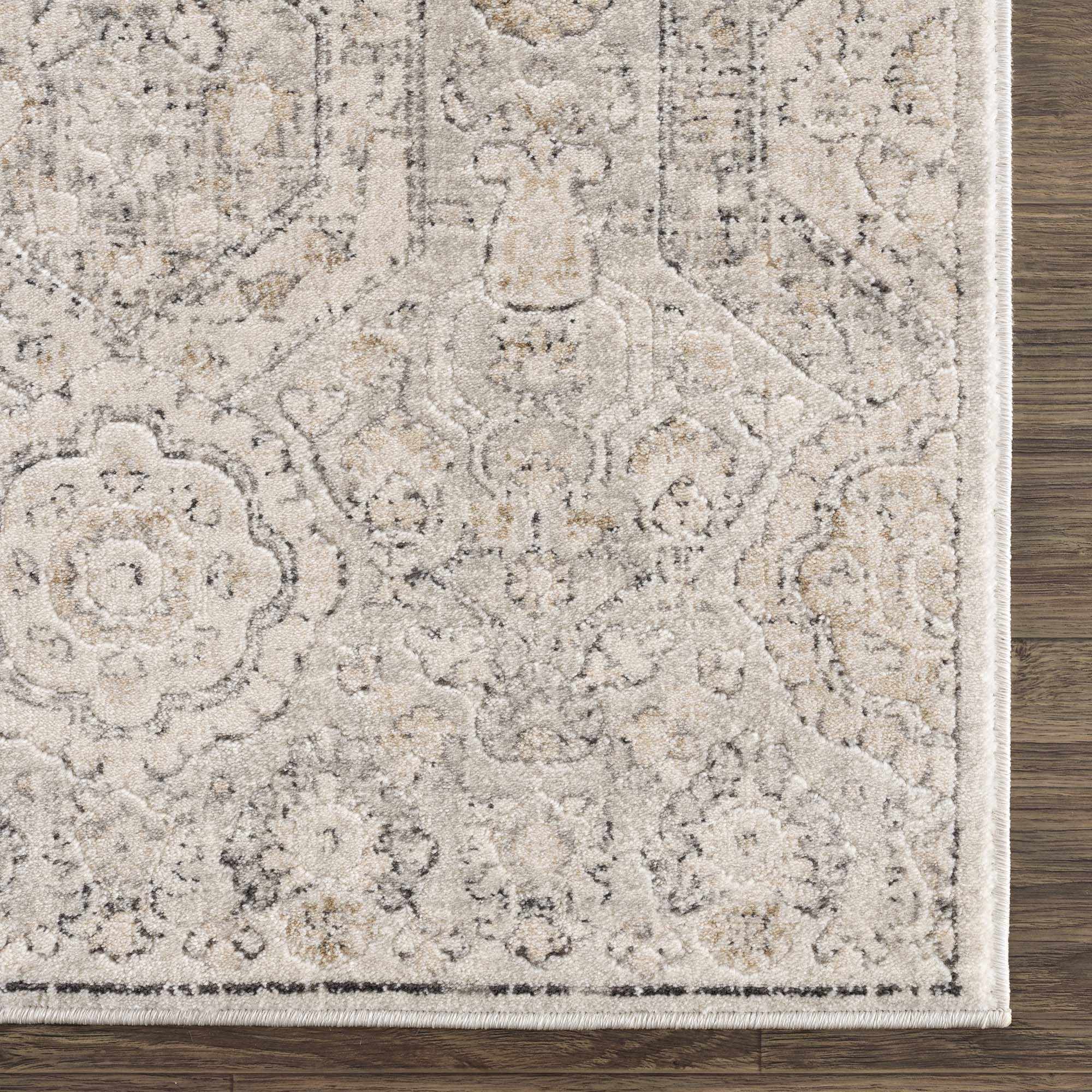 Exquisite Hauteloom Parkerfield Area Rug - A Timeless Beauty for Your Home