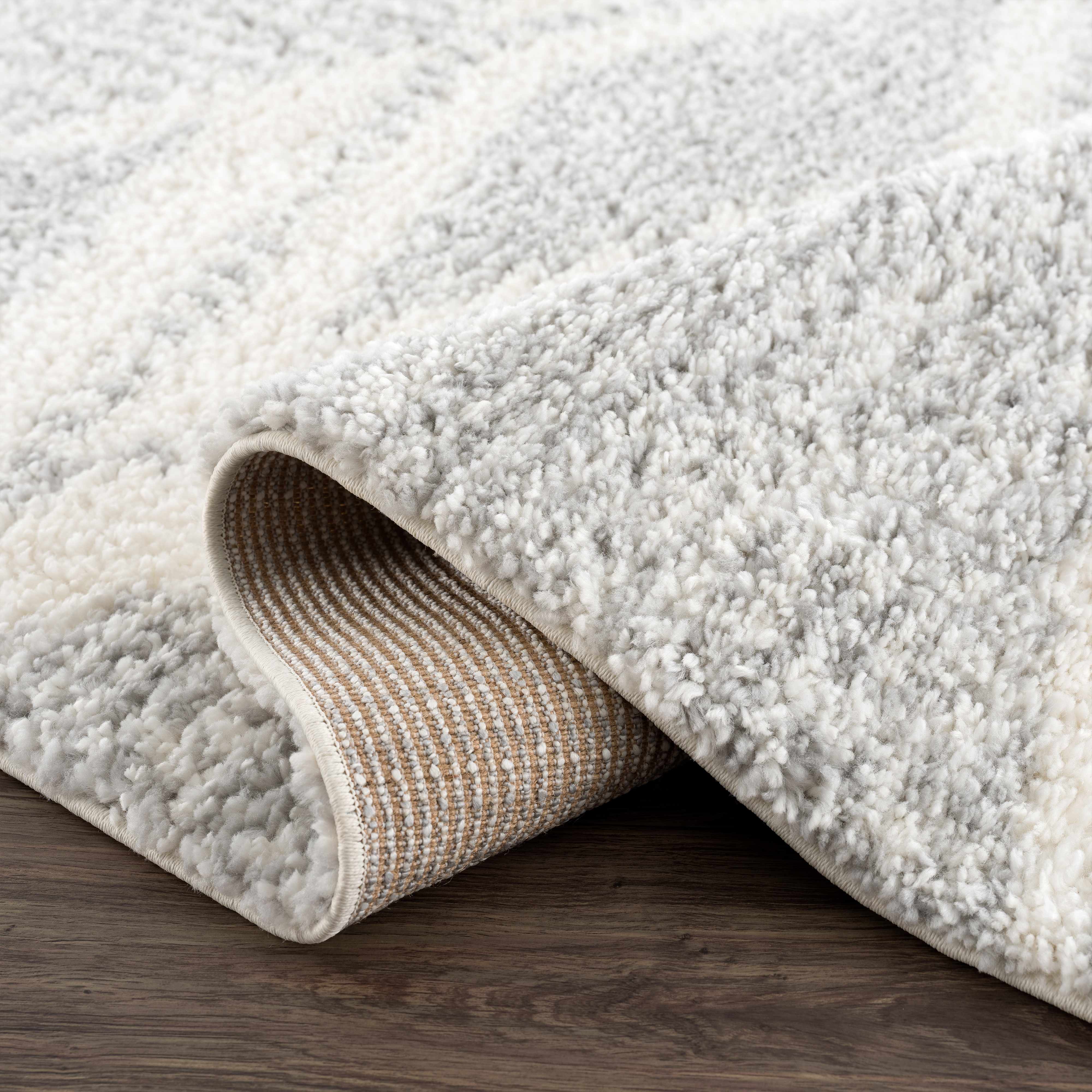 Luxurious Gray Hauteloom Trunding Plush Area Rug - Transform Your Space!