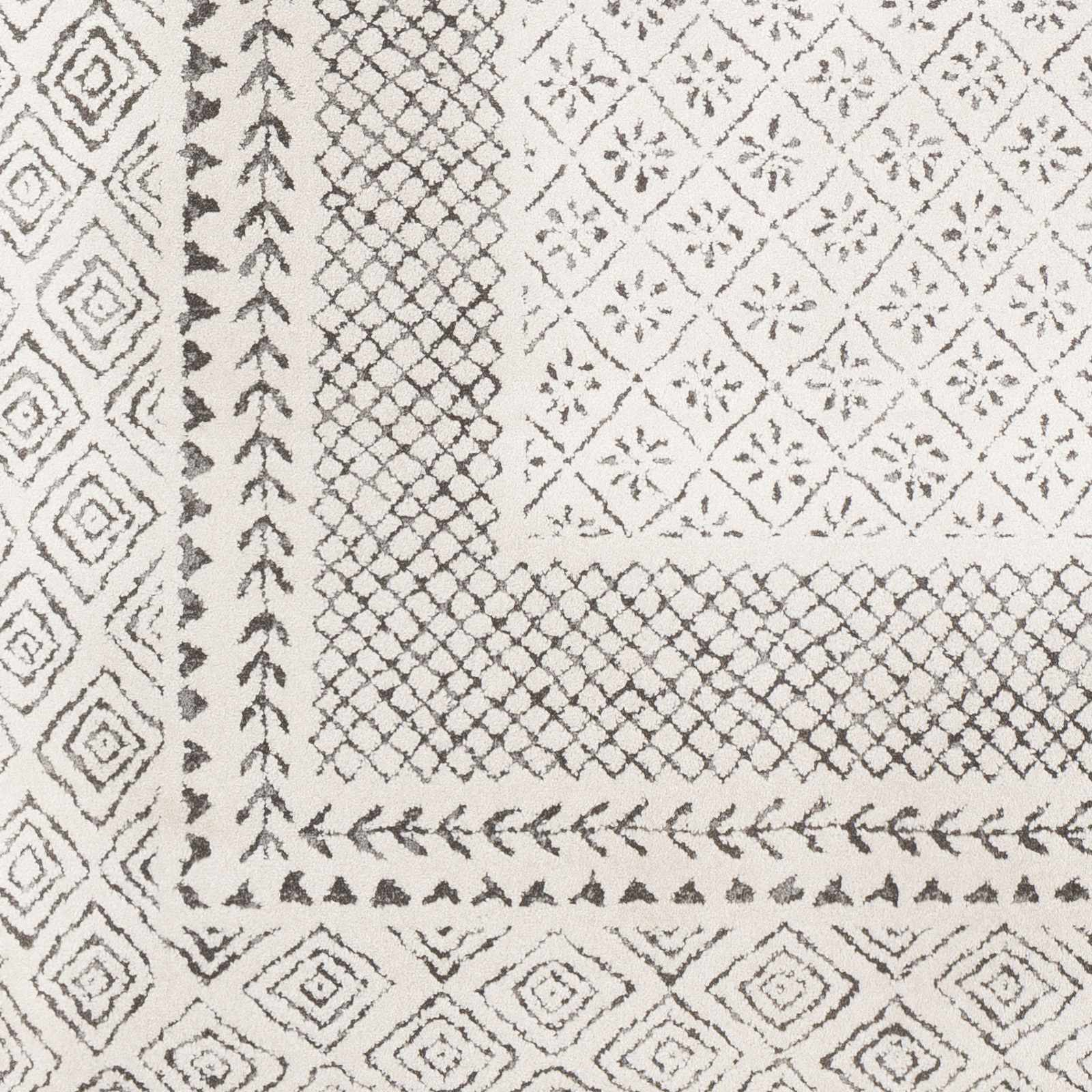 Luxurious Hauteloom Burdette Soft Neutral Rug - Transform Your Space