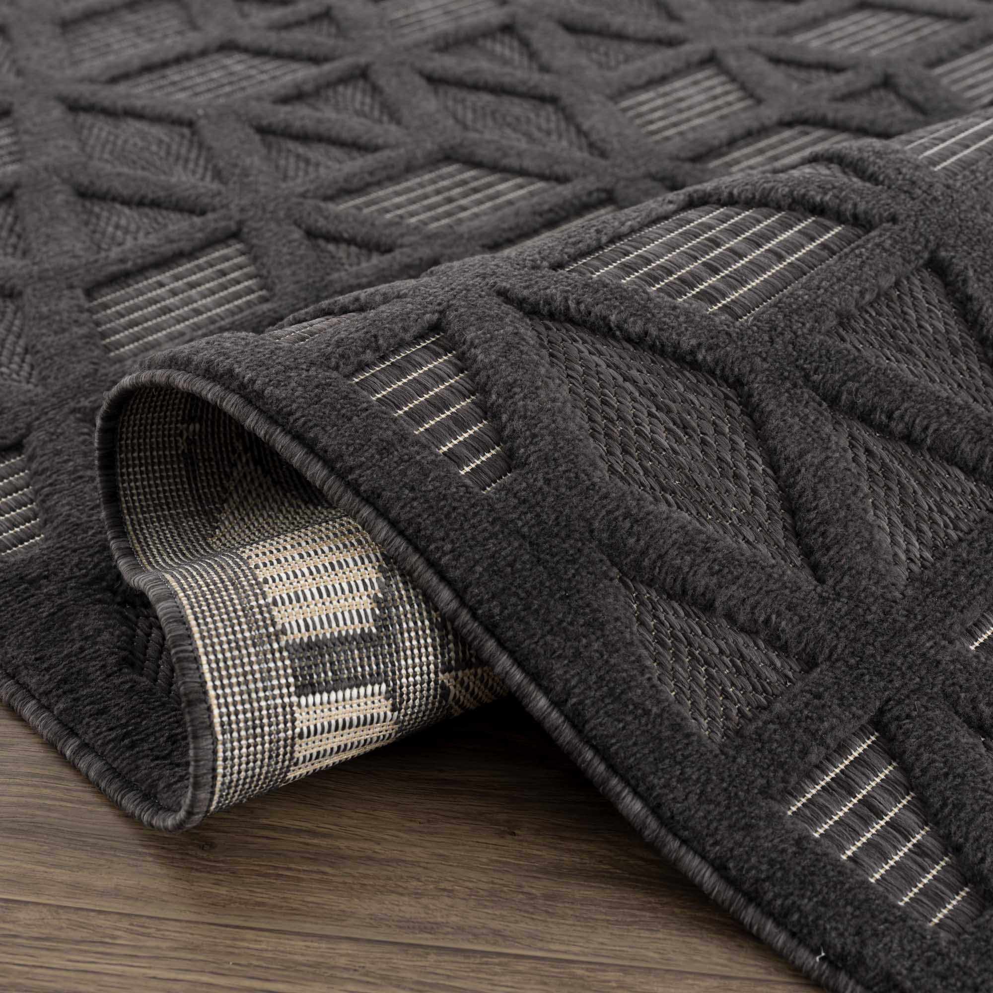 Hauteloom Nuri Black - The Perfect Outdoor Rug