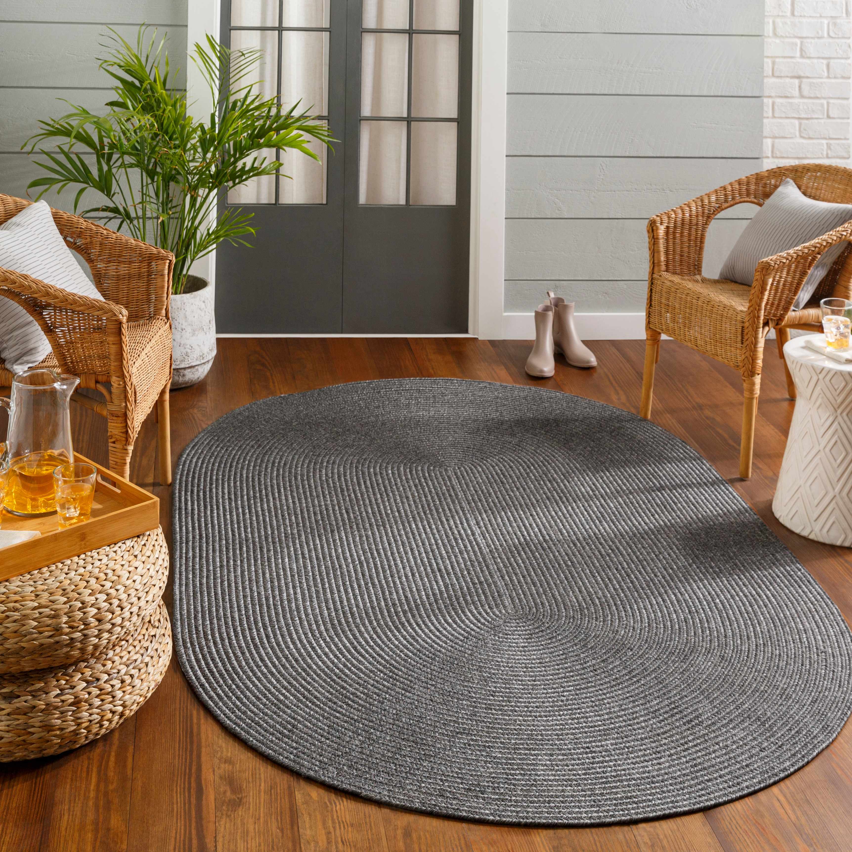 Stylish Black Braided Faux Jute Rug - Transform Your Space