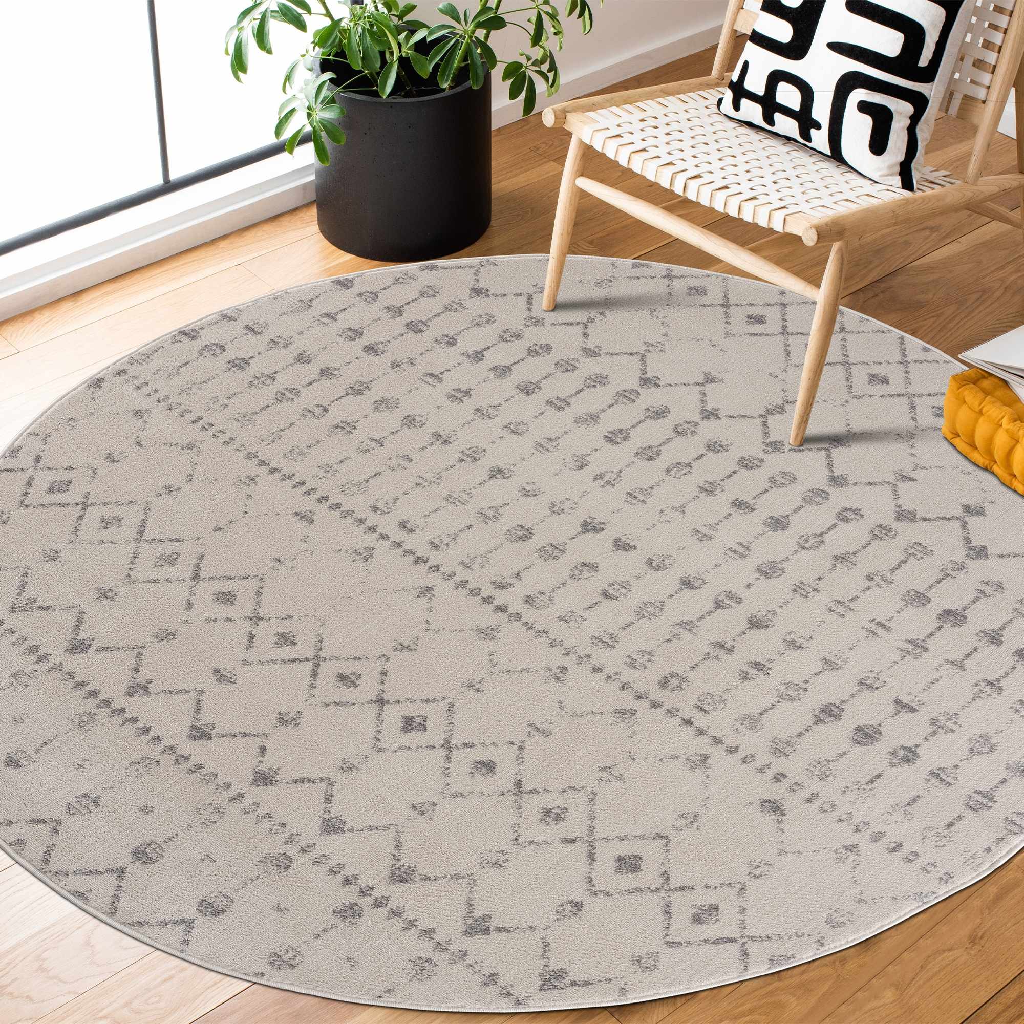 Exquisite Hauteloom Tigrican Ivory 2331 Area Rug - Transform Your Space