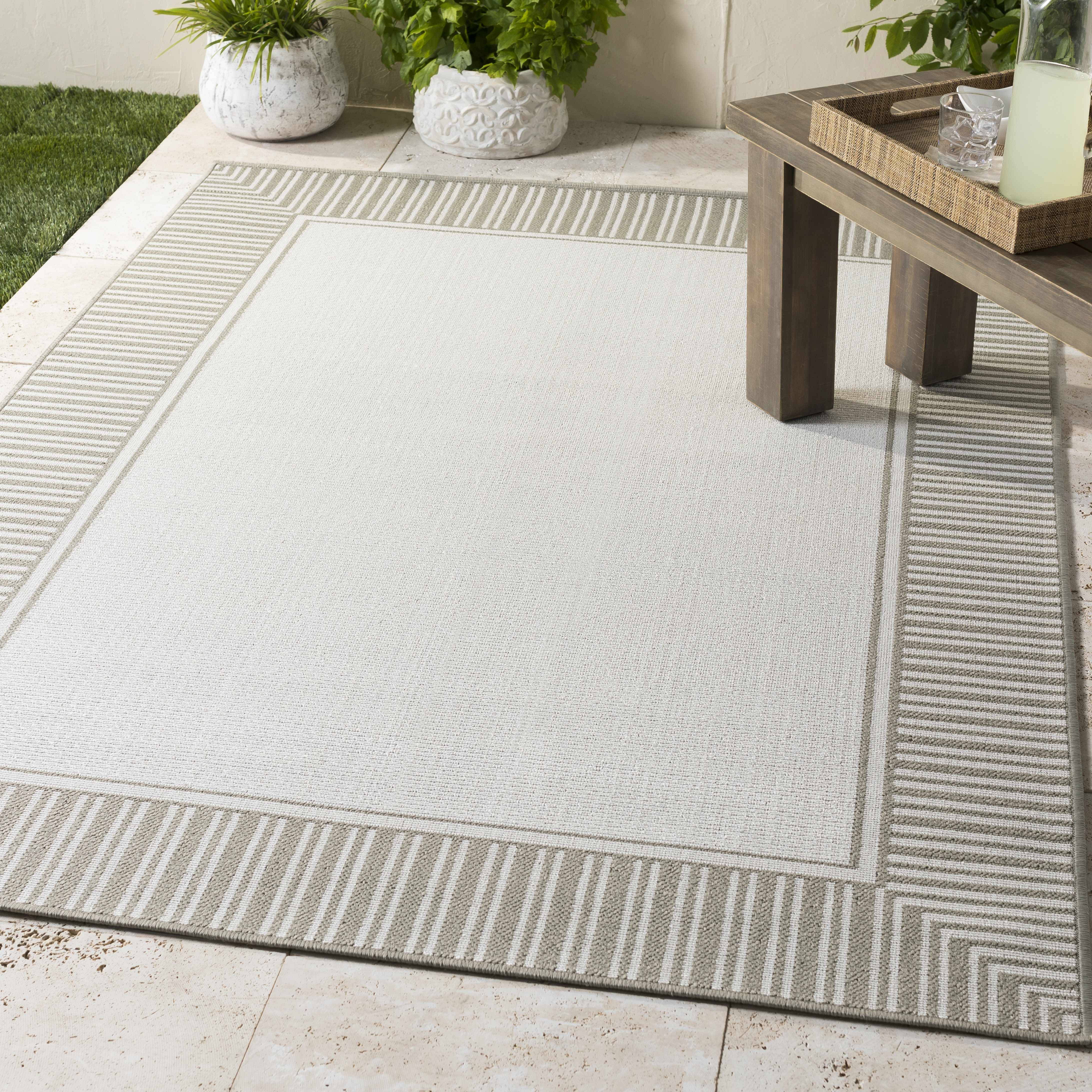 Exquisite Hauteloom Tickfaw Area Rug - Transform Your Space