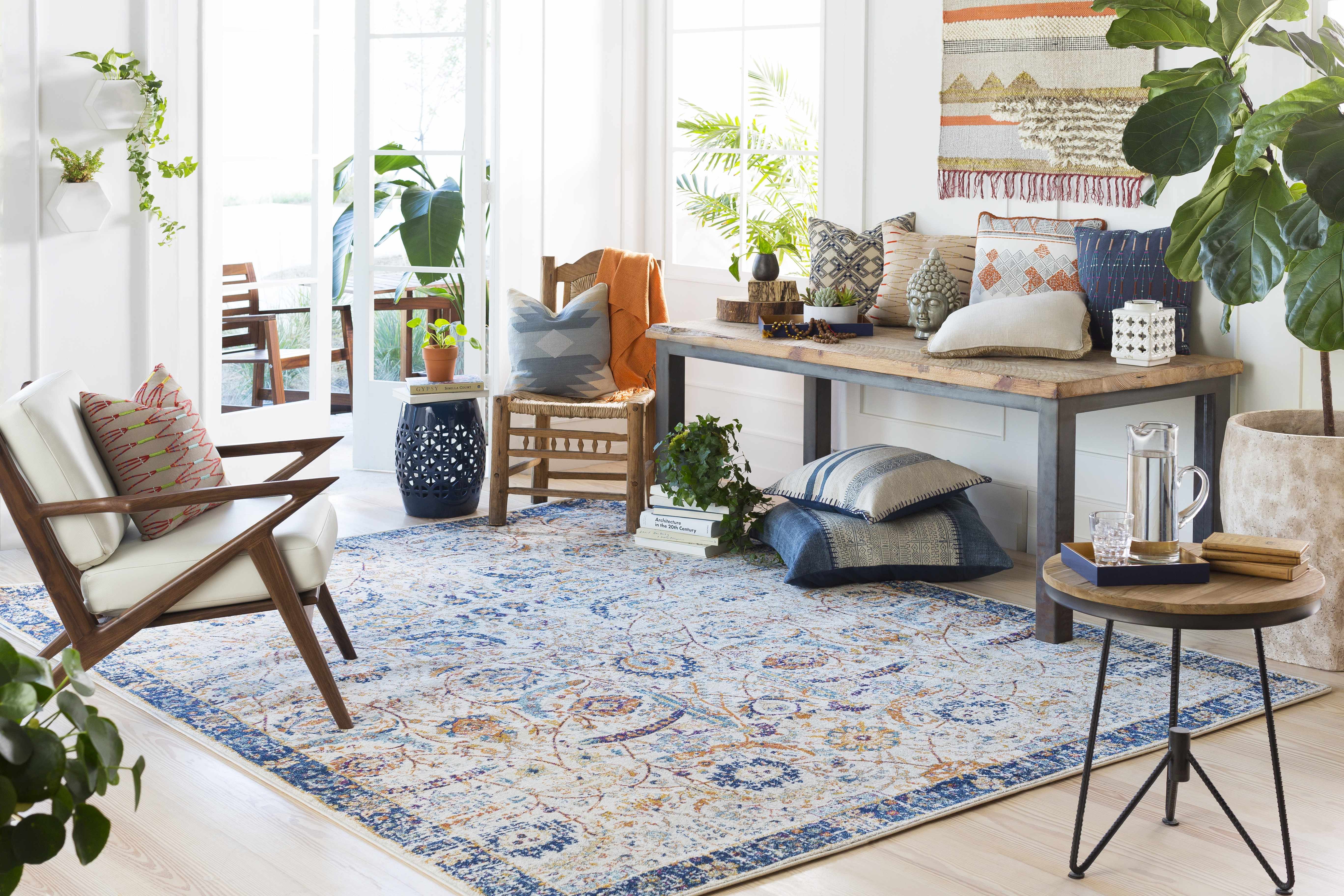 Exquisite Hauteloom Smyrna Area Rug
