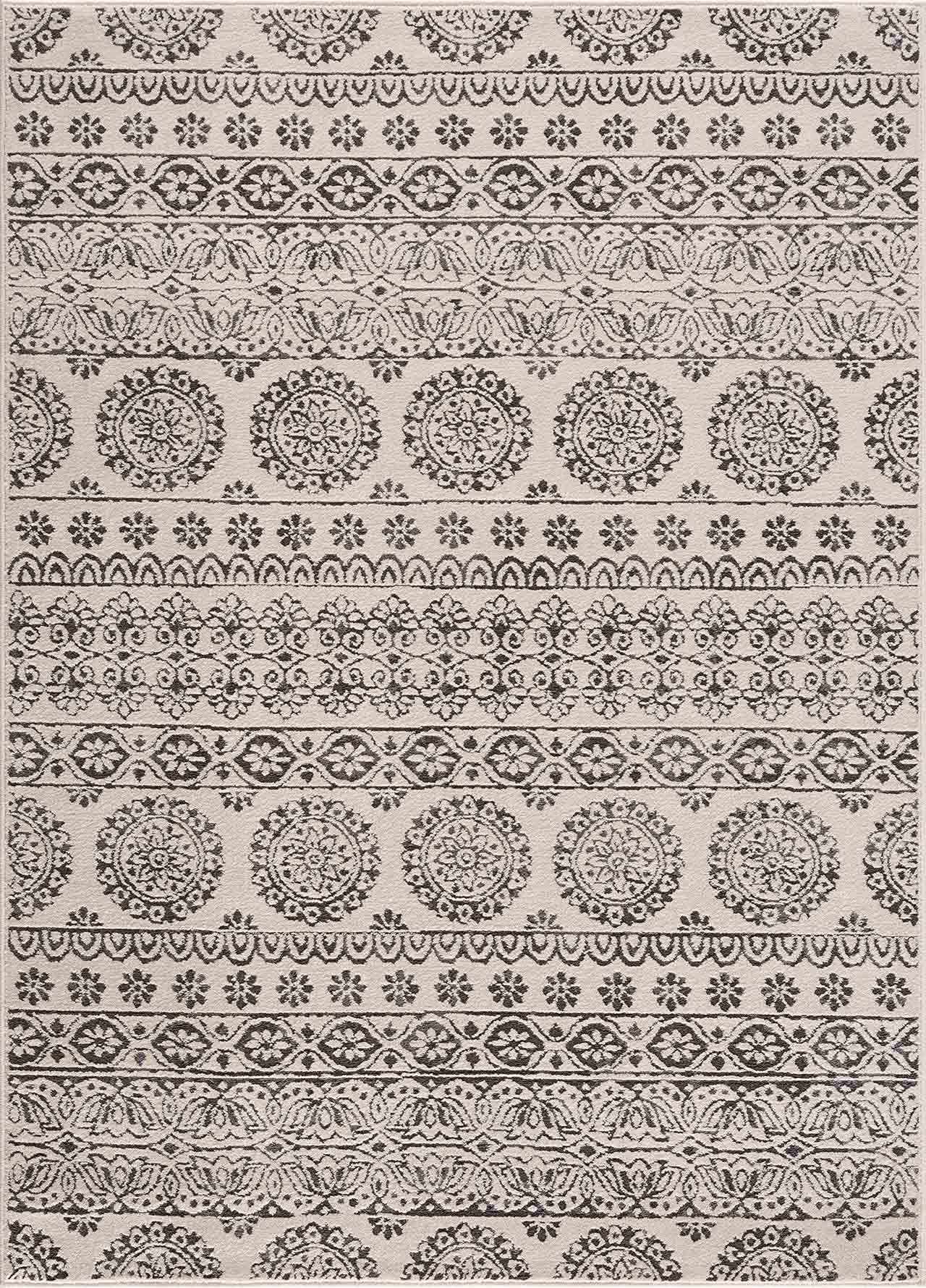 Exquisite Hauteloom Warroad Area Rug - Elevate Your Space