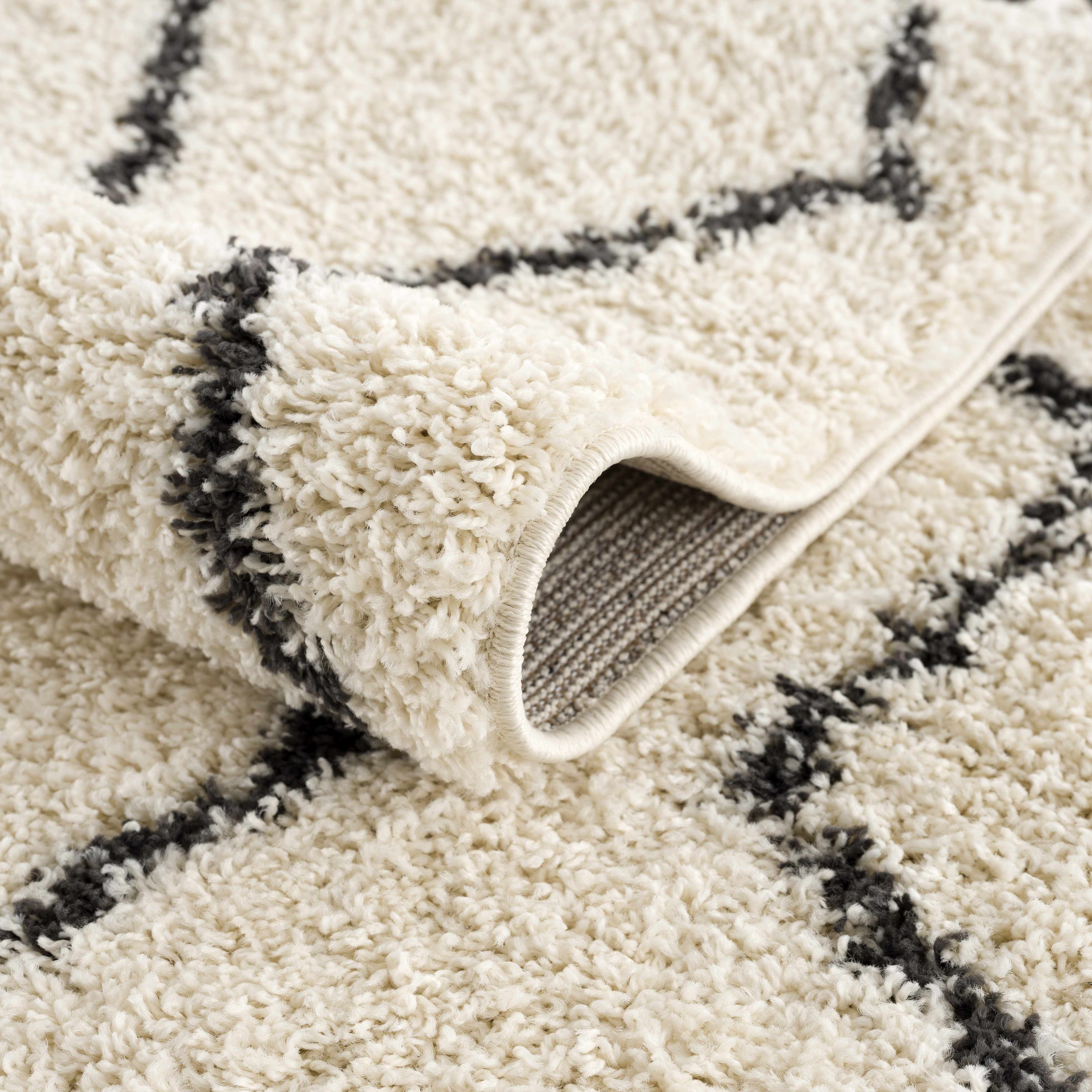 Indulge in Luxury with Hauteloom West End Plush Area Rug
