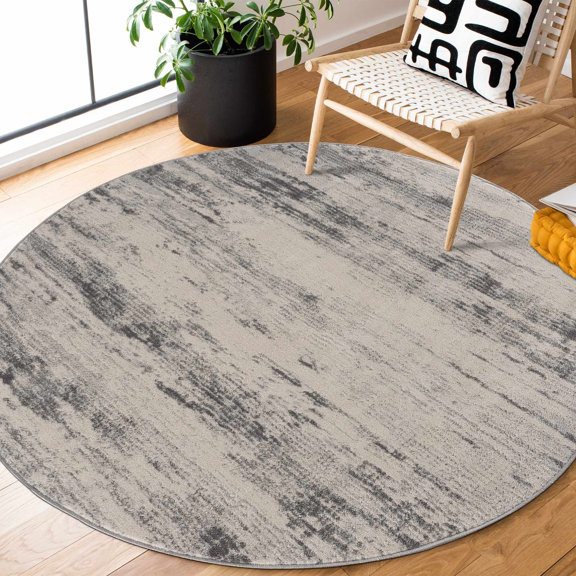 Exquisite Hauteloom Tigrima Ivory & Gray Area Rug