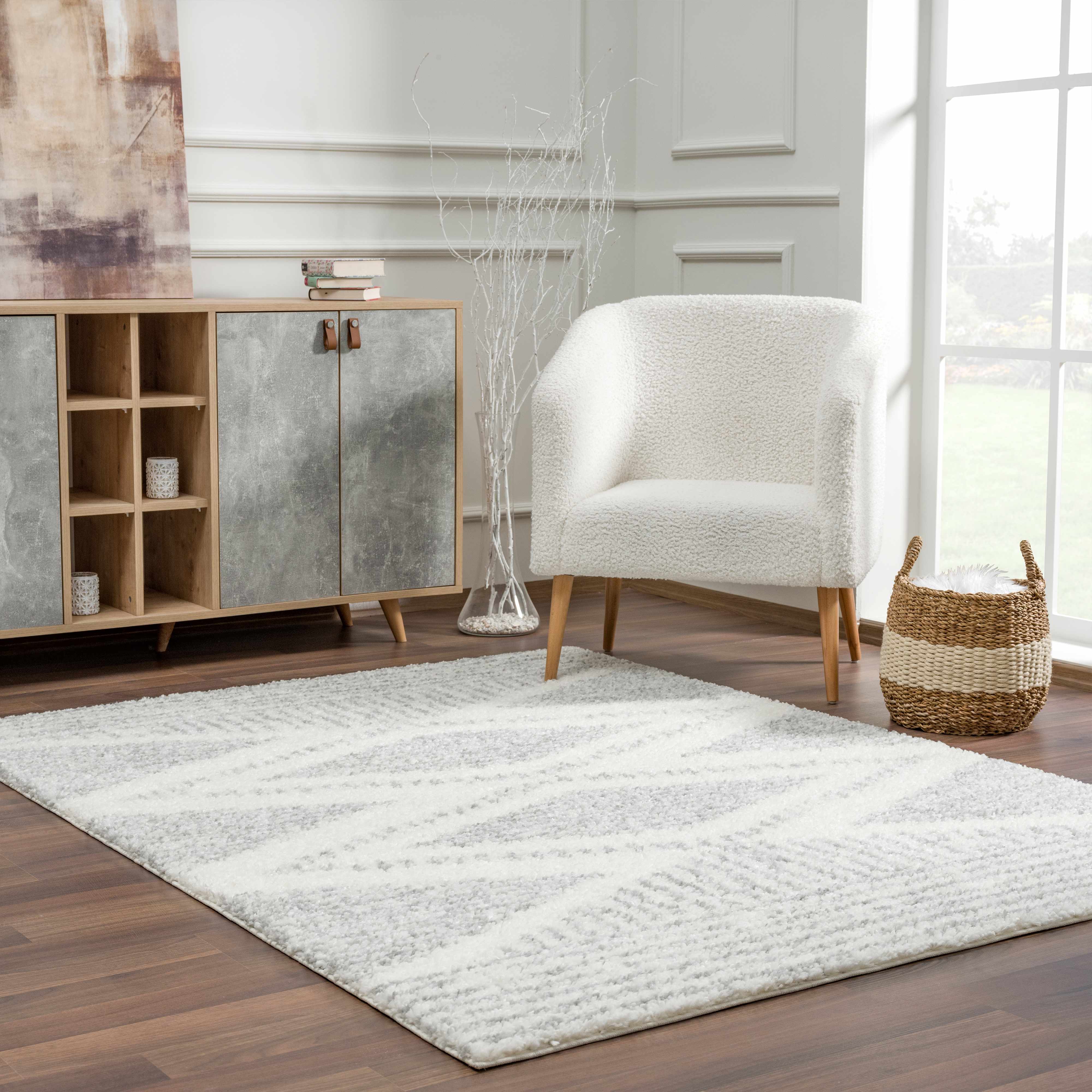 Luxurious Gray Hauteloom Trunding Plush Area Rug - Transform Your Space!
