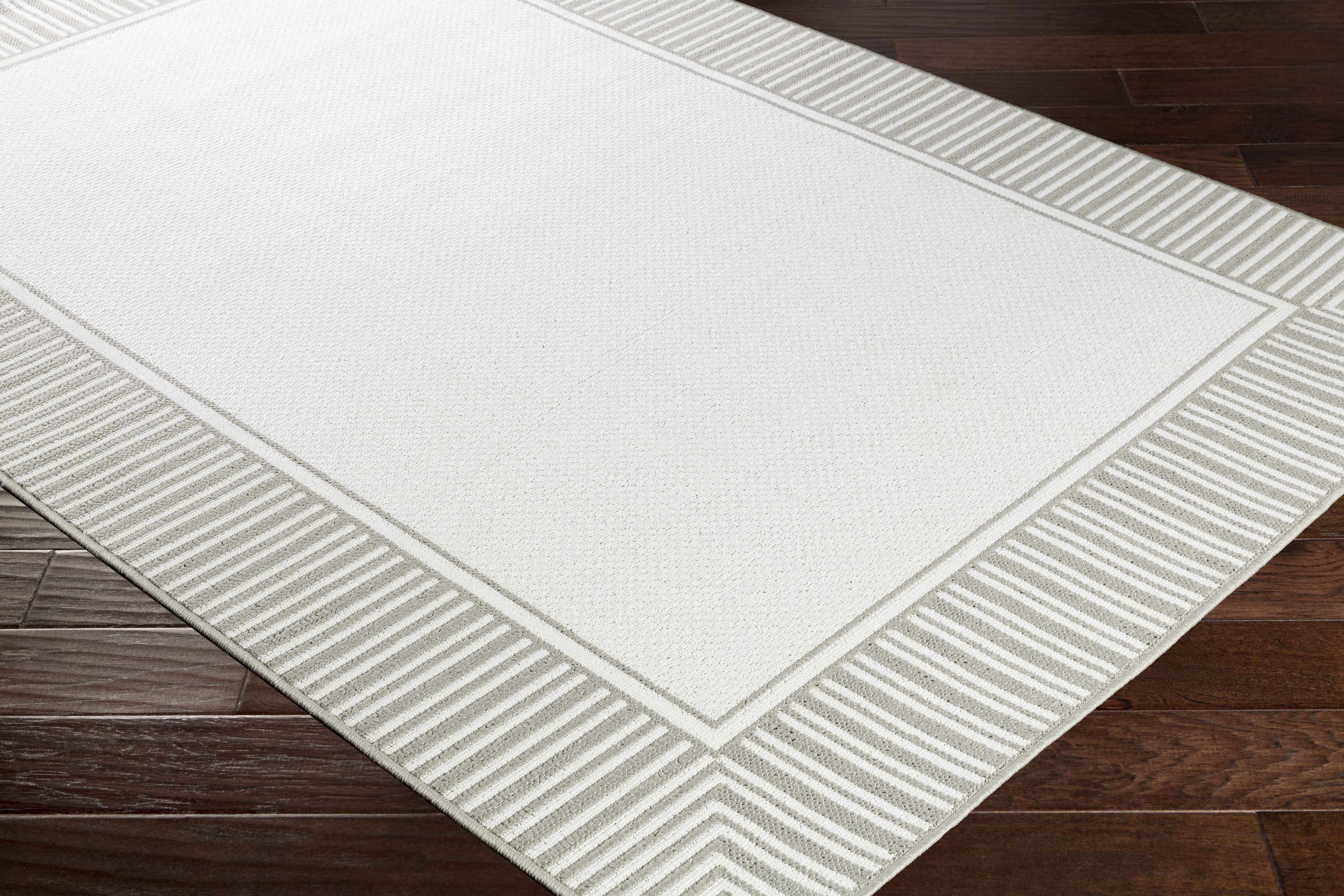 Exquisite Hauteloom Tickfaw Area Rug - Transform Your Space