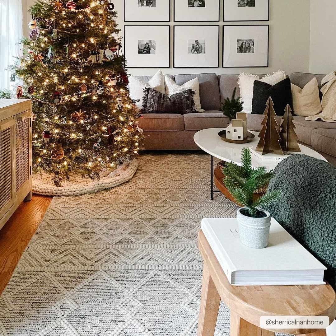 Hauteloom Whittington Wool Rug: Transform Your Space with Luxury