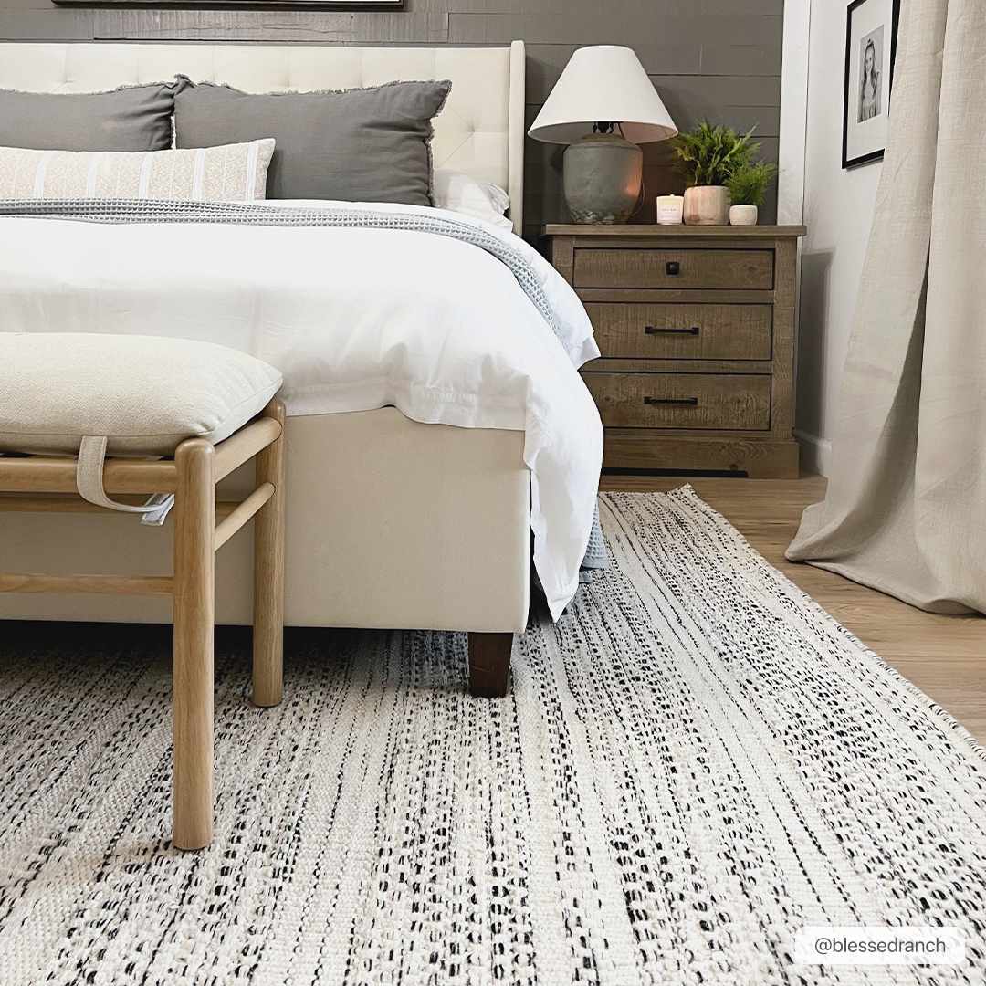 Luxurious Hauteloom Williford Wool Area Rug - Transform Your Space