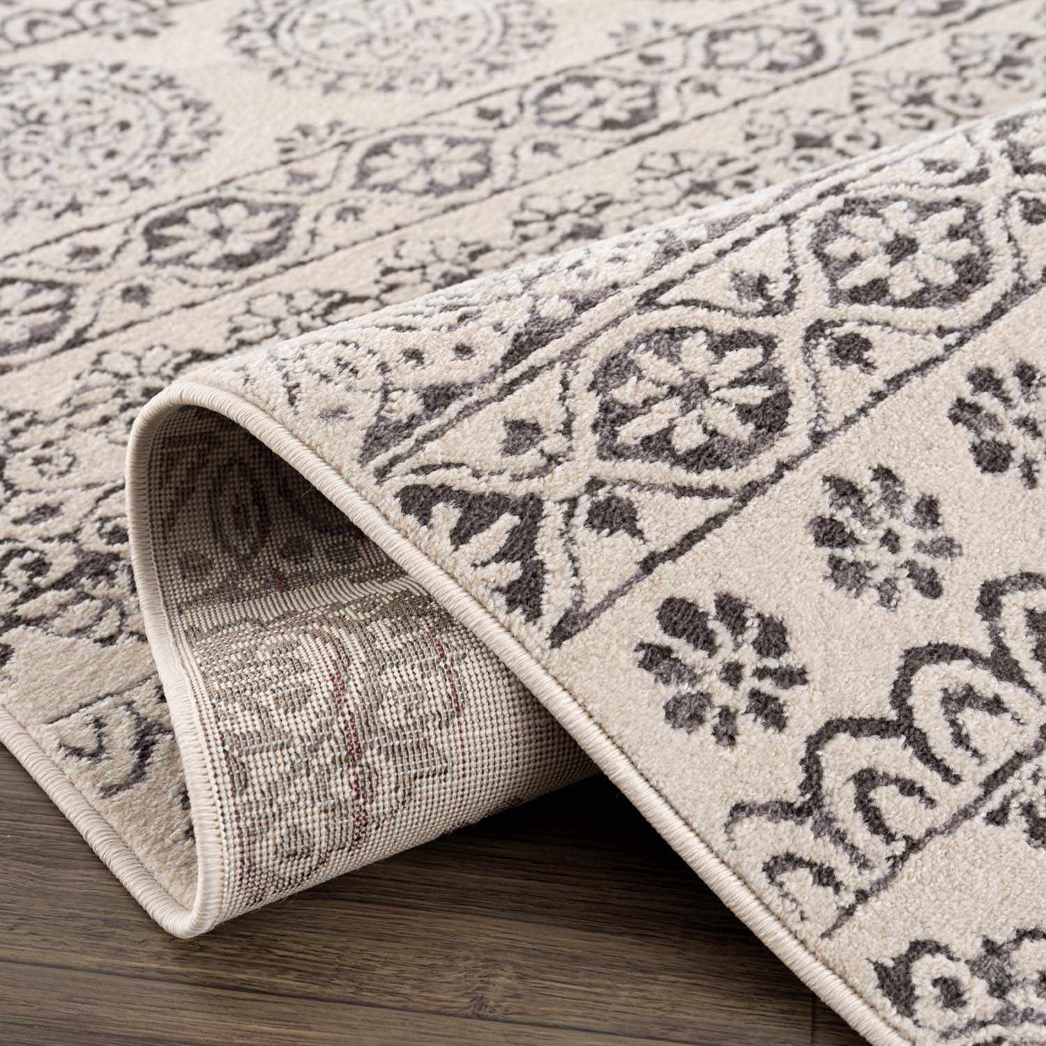 Exquisite Hauteloom Warroad Area Rug - Elevate Your Space