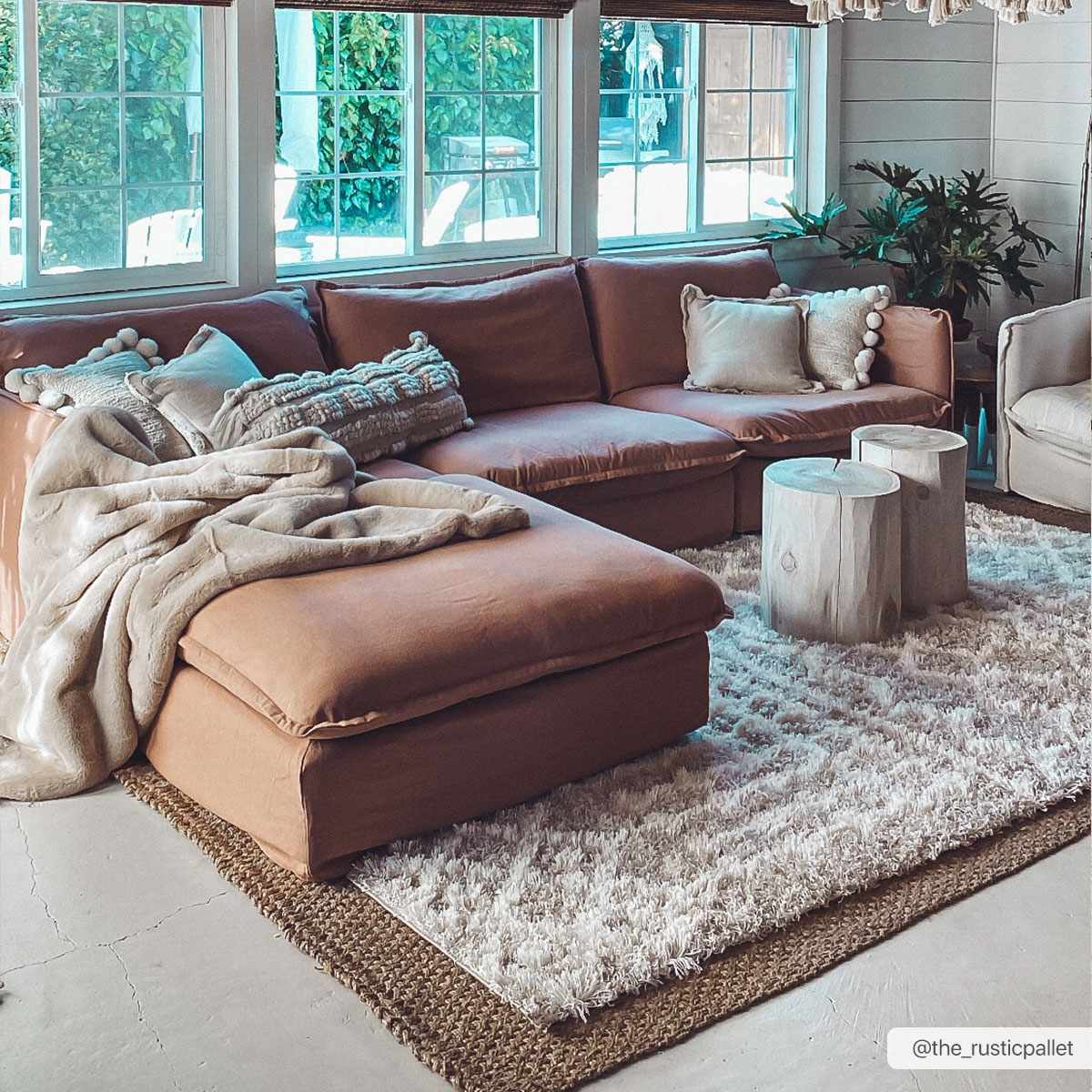 Luxurious Hauteloom Prompton Cream Plush Rug