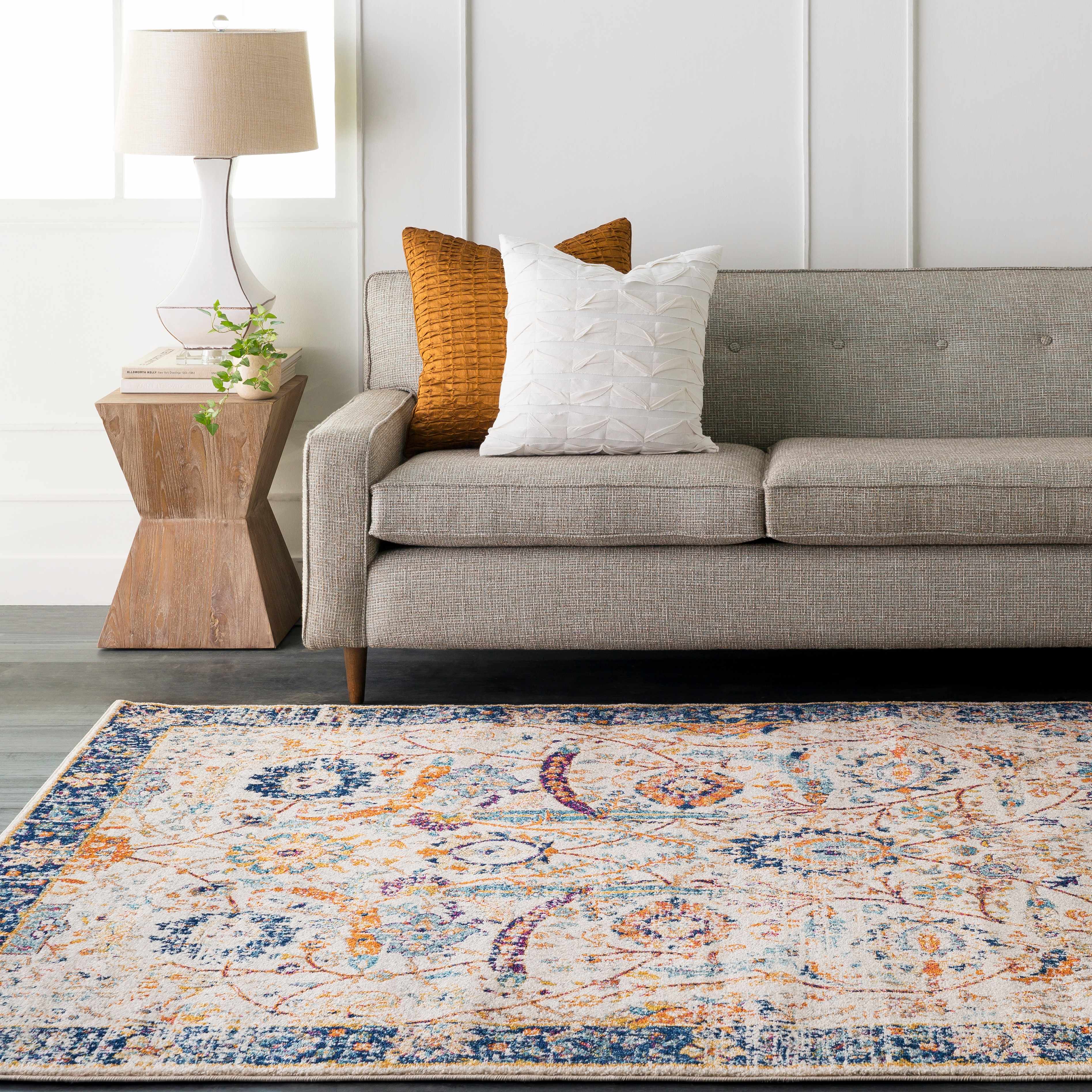 Exquisite Hauteloom Smyrna Area Rug