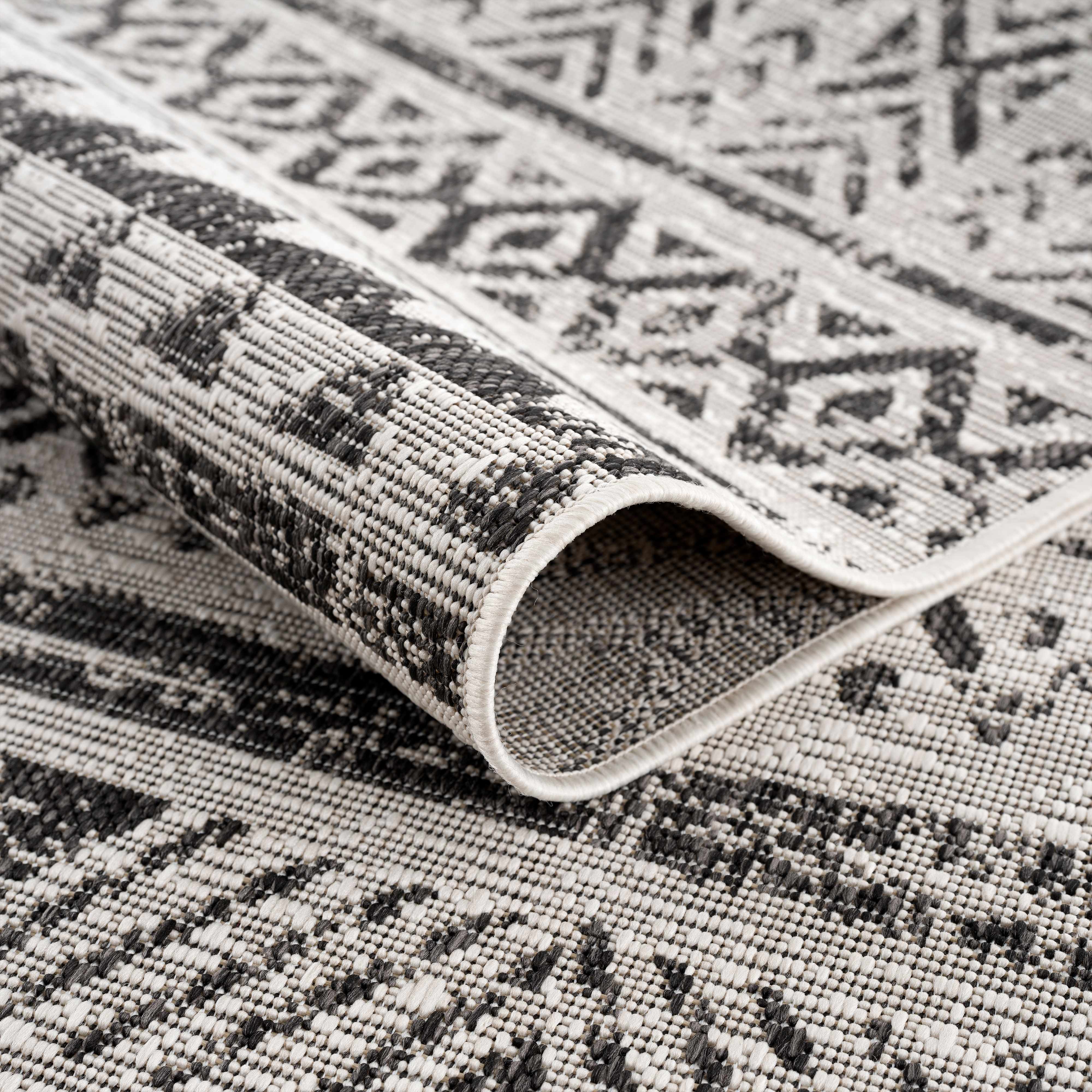 Grab Your Hauteloom Catrine Rug - Clearance Now!