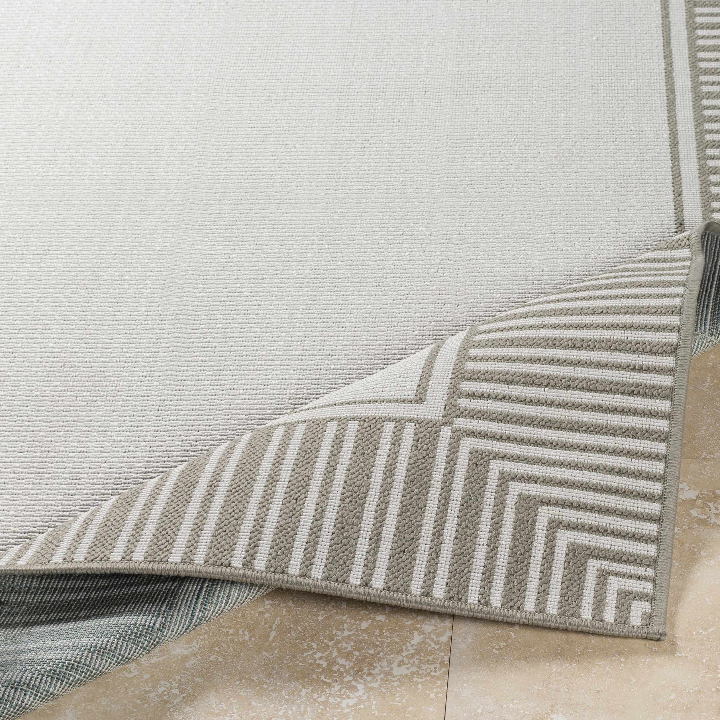 Exquisite Hauteloom Tickfaw Area Rug - Transform Your Space