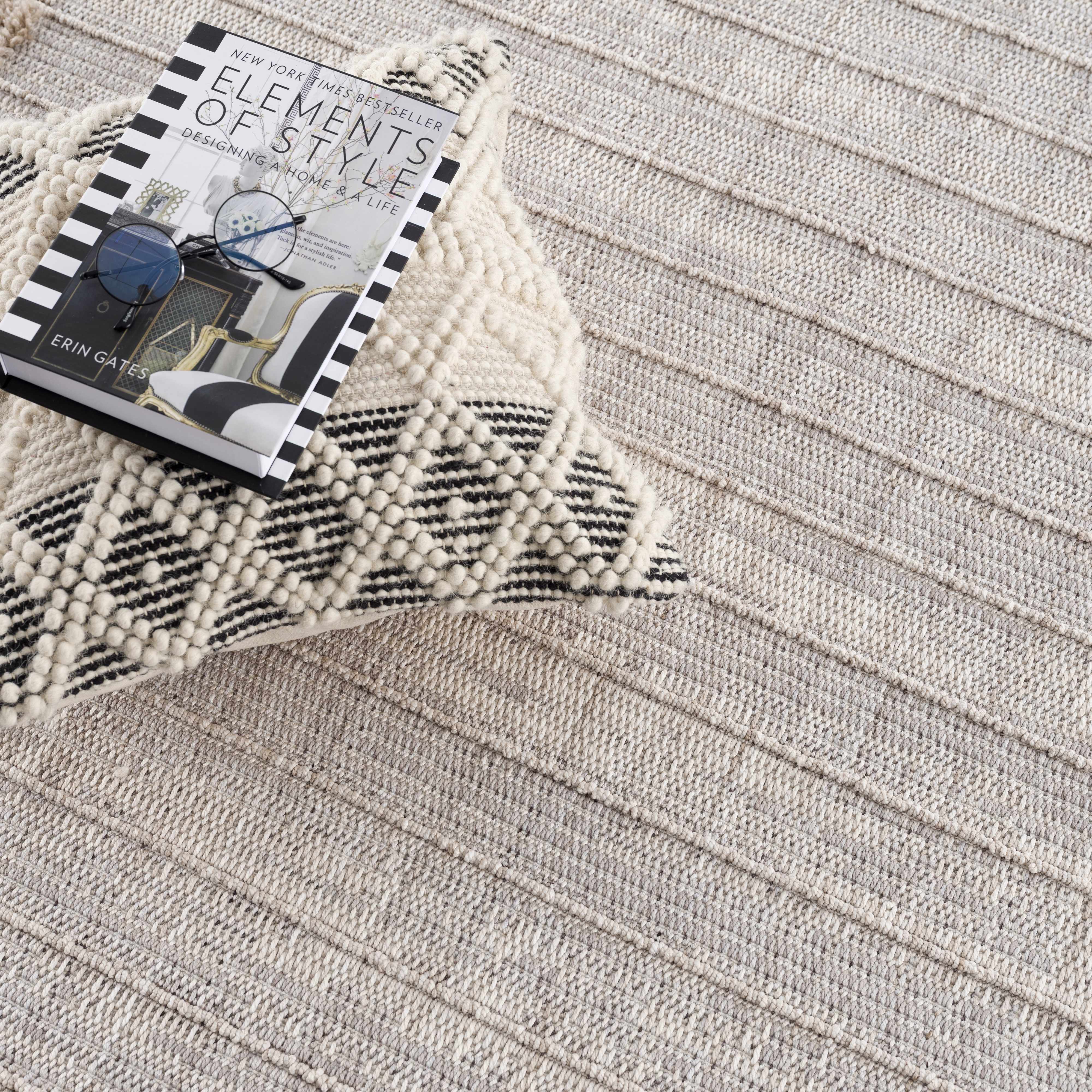 Luxurious Hauteloom Sulak Cream Area Rug