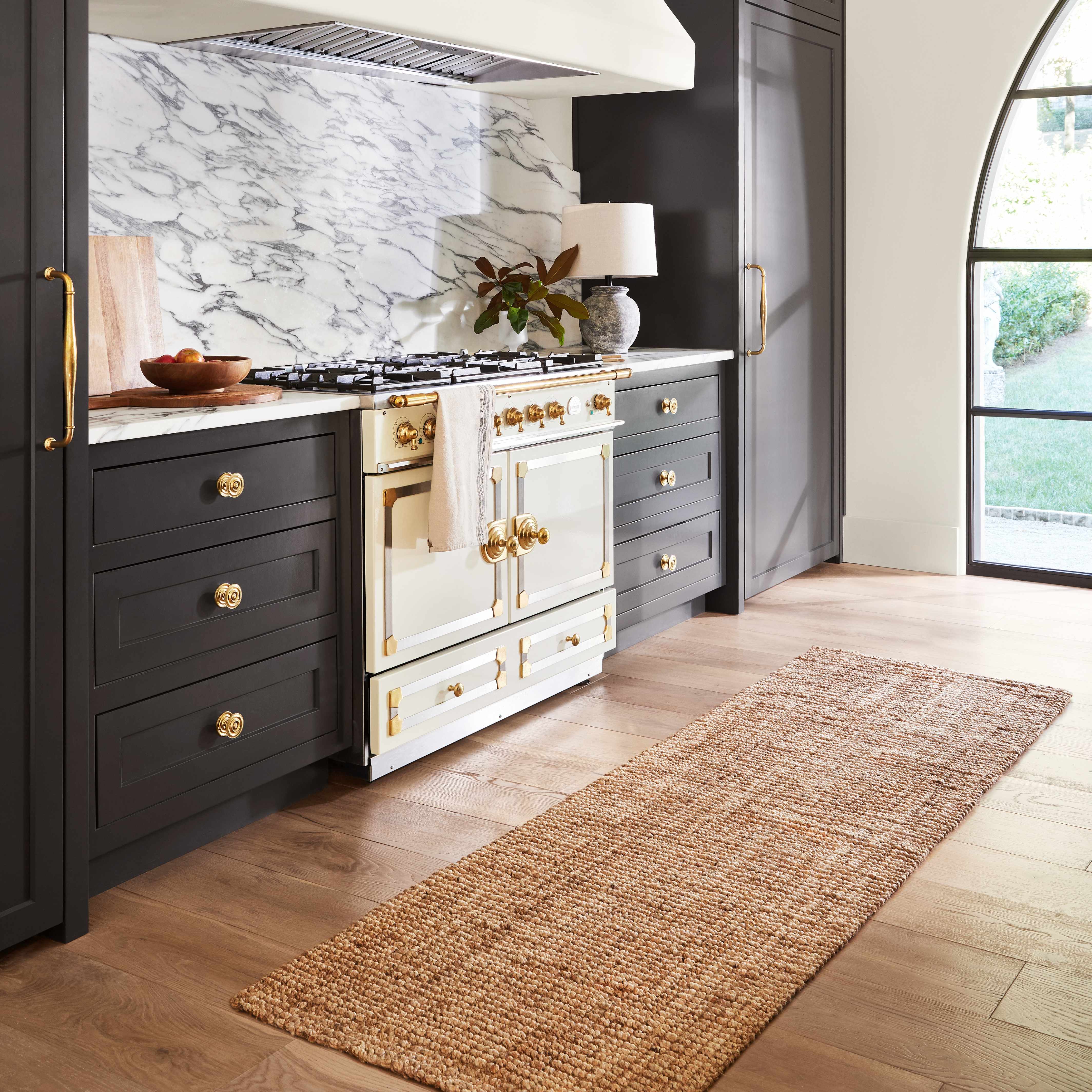 Hauteloom Calla Jute Tan Rug - Livabliss x Becki Owens: Embrace Timeless Elegance