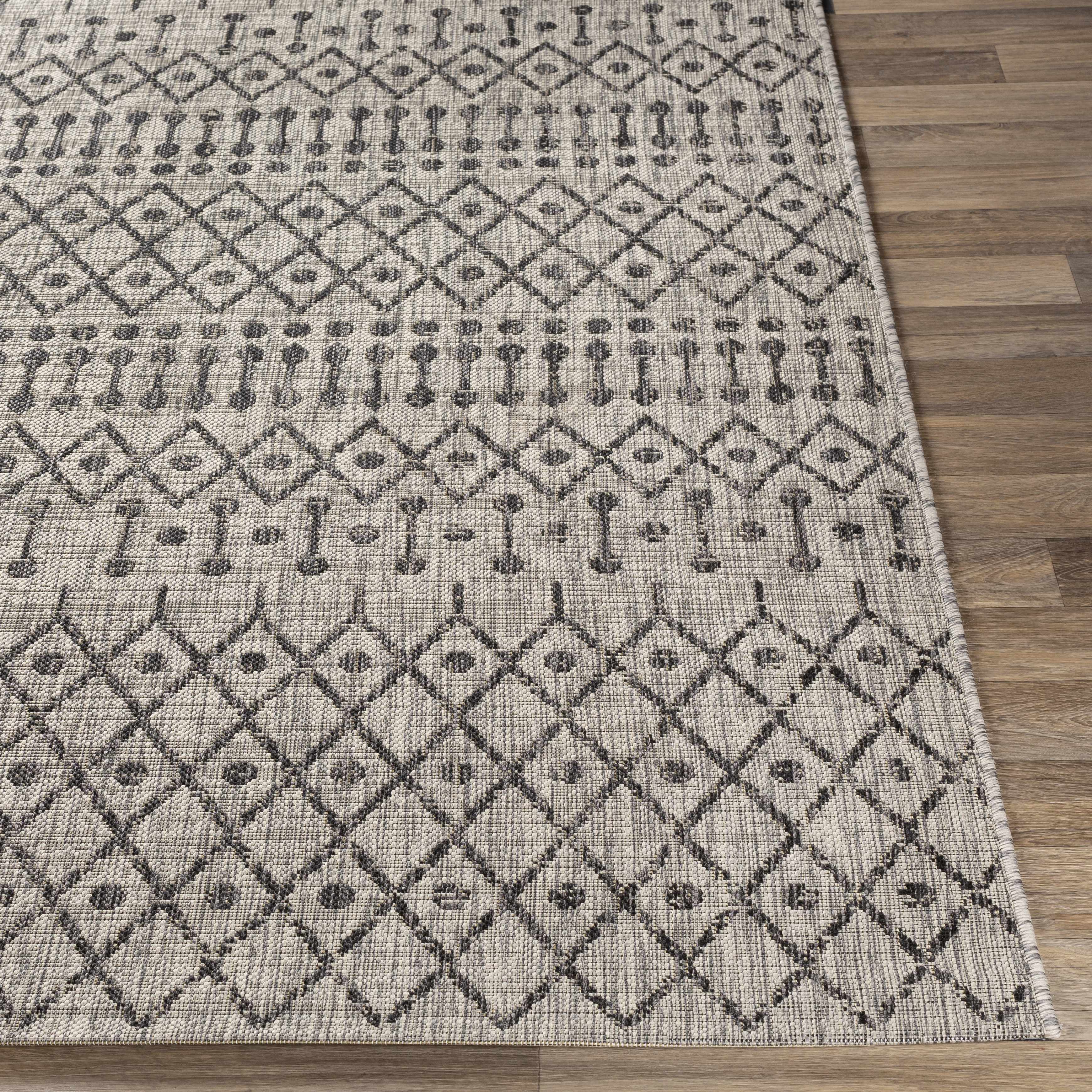 Exquisite Hauteloom Wallkill Area Rug