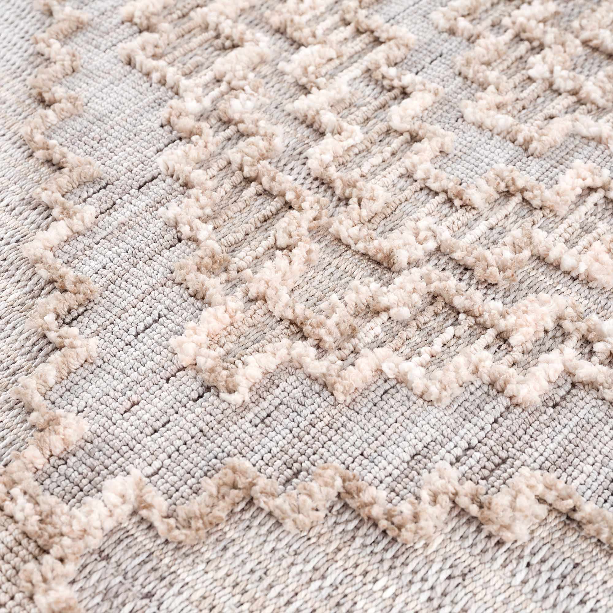 Hauteloom Ampusungan Area Rug - Transform Your Space with Style
