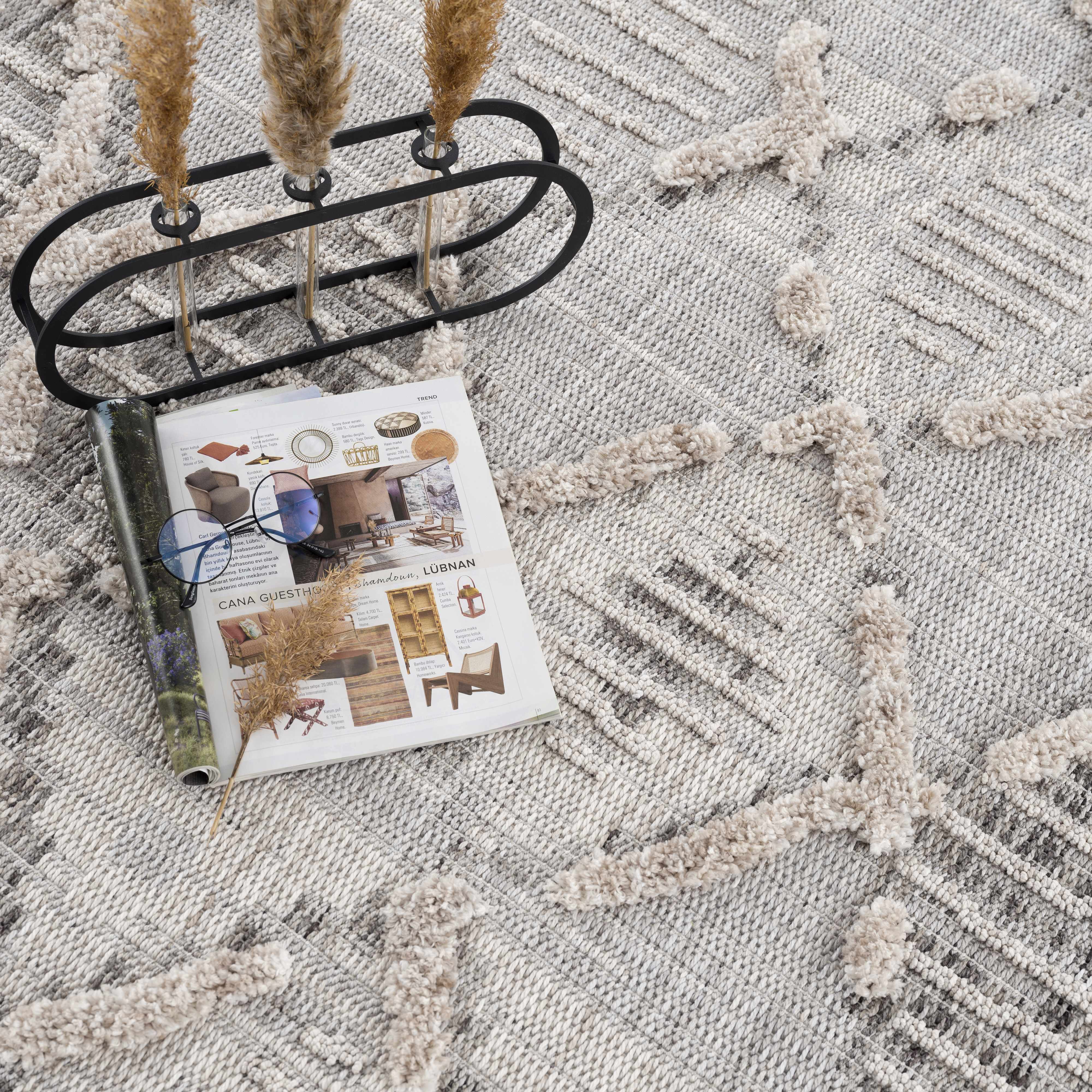 Exquisite Hauteloom Bogtong Area Rug
