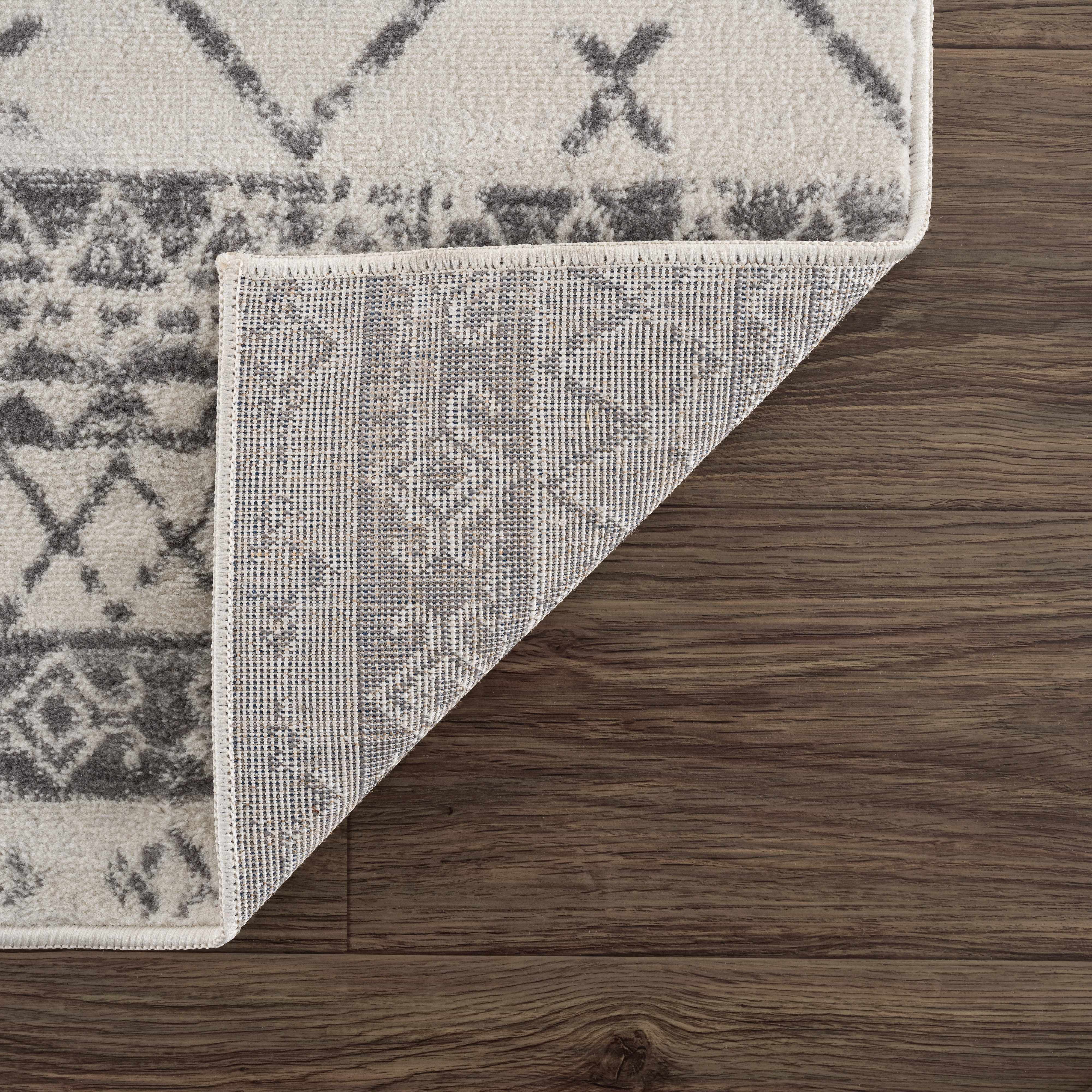 Hauteloom Newville: The Epitome of Stylish Area Rugs