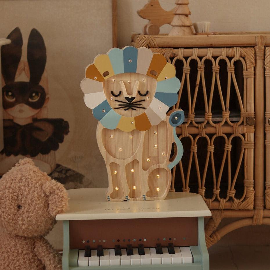 Enchanting Little Lion Night Light