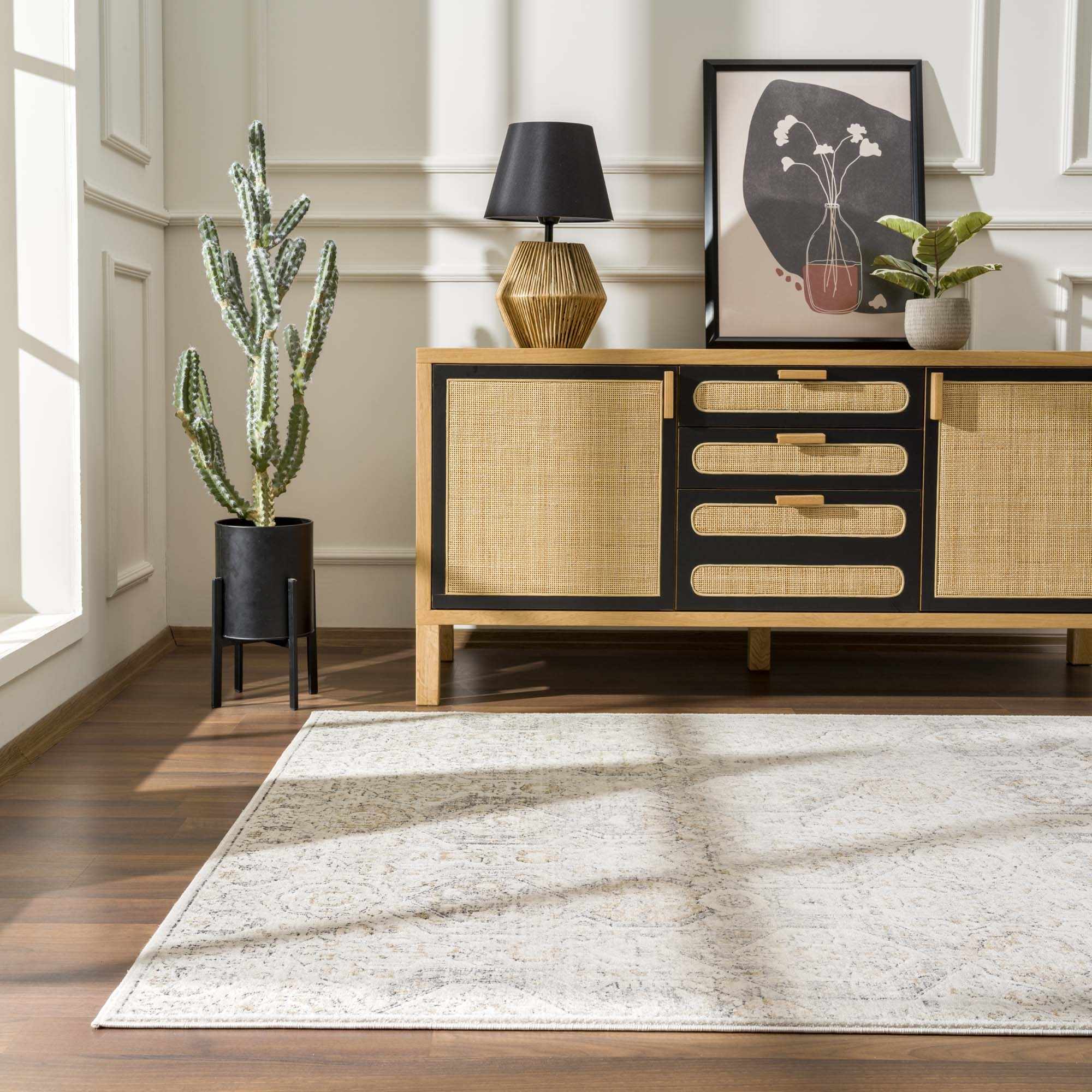 Exquisite Hauteloom Parkerfield Area Rug - A Timeless Beauty for Your Home