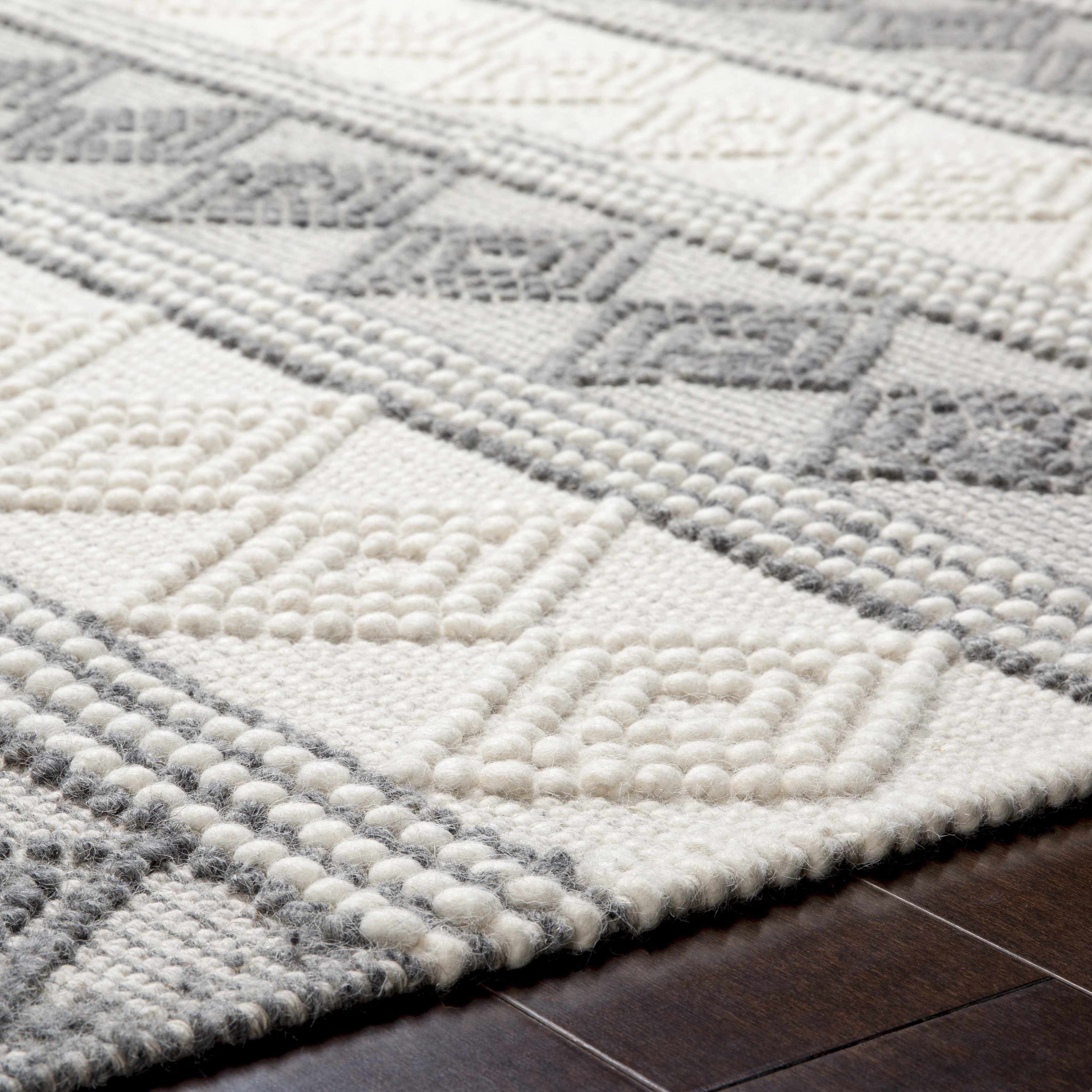 Hauteloom Mineola Wool Rug: Exquisite Bohemian Luxury