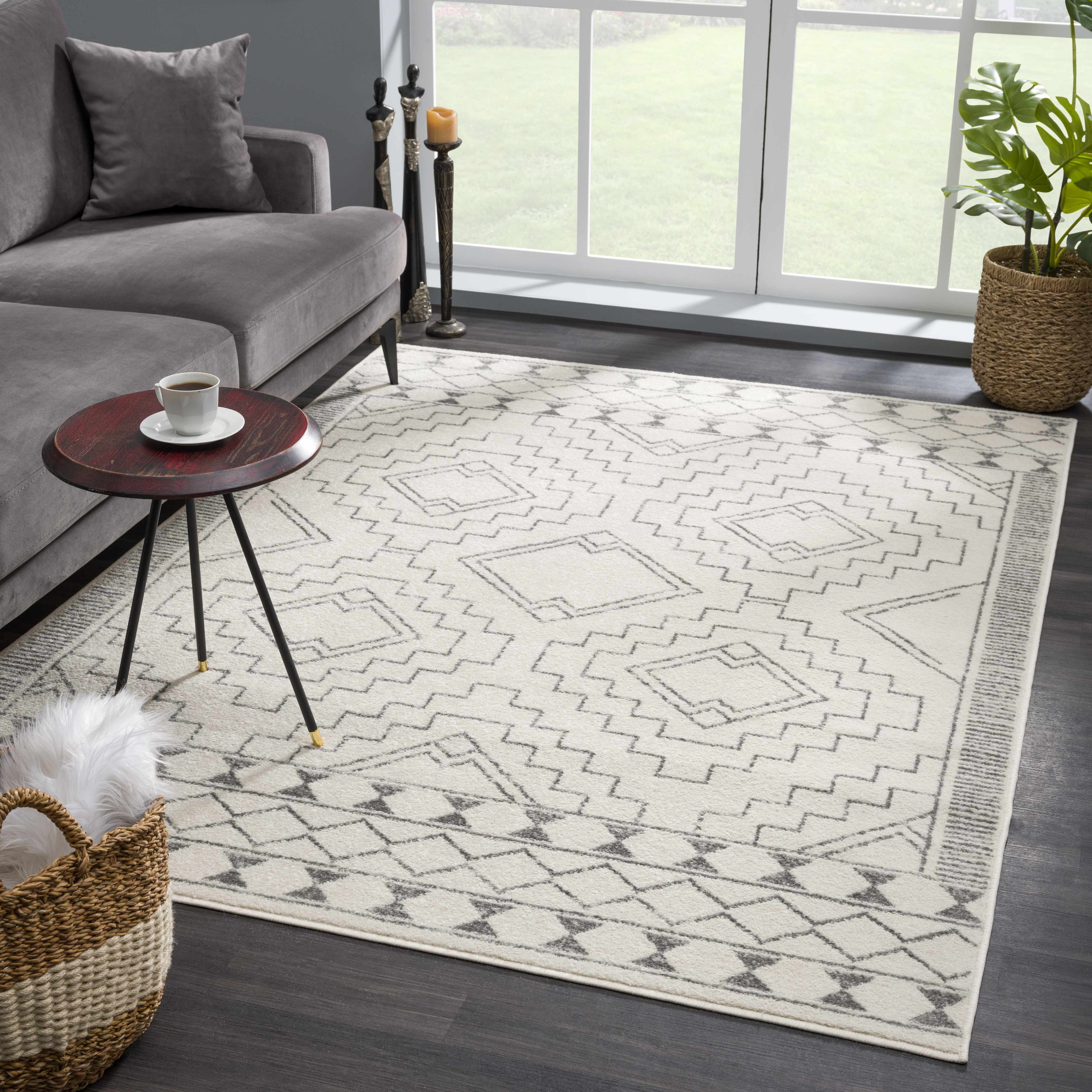 Exquisite Hauteloom Marash KMRSH-4614 Area Rug - Transform Your Space