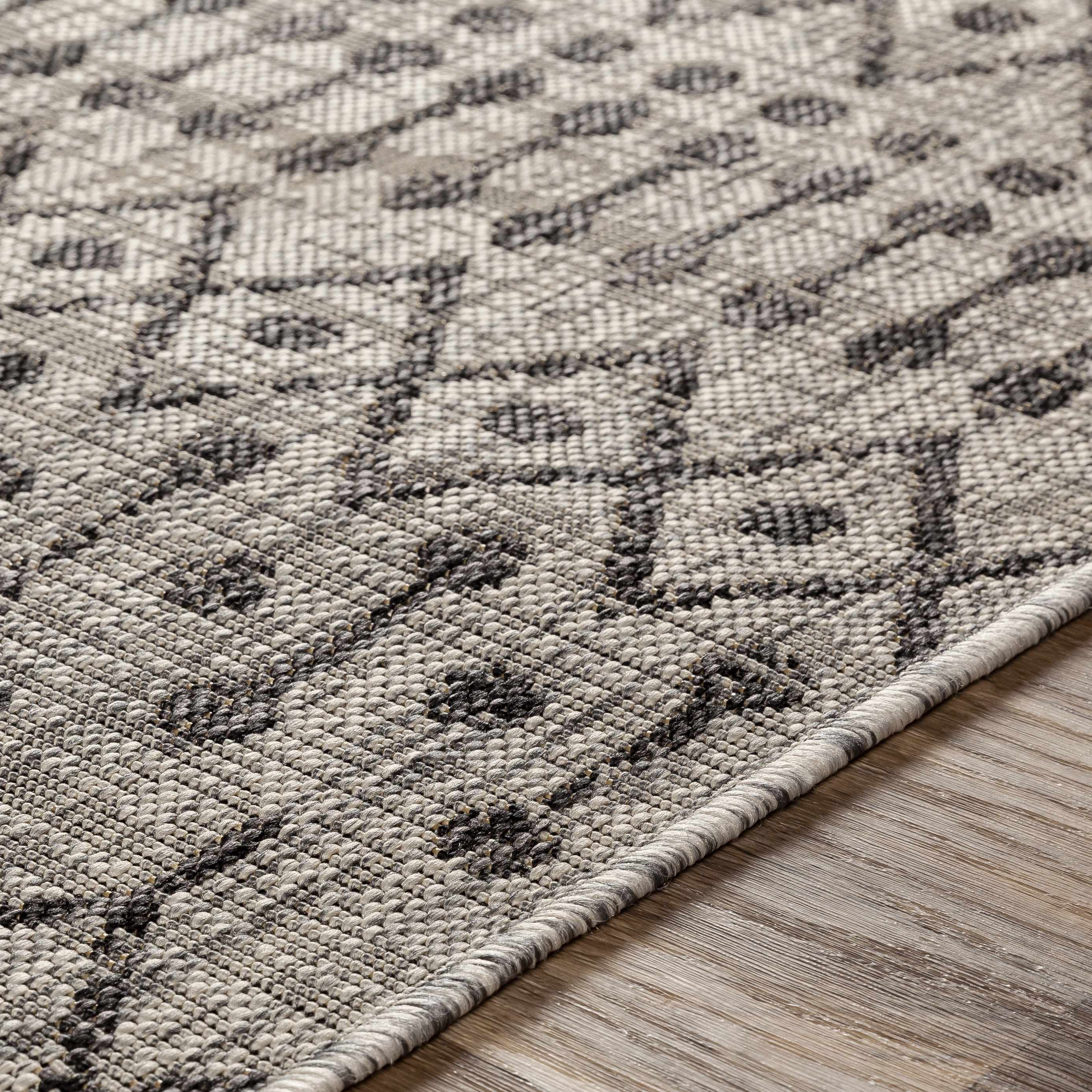 Exquisite Hauteloom Wallkill Area Rug
