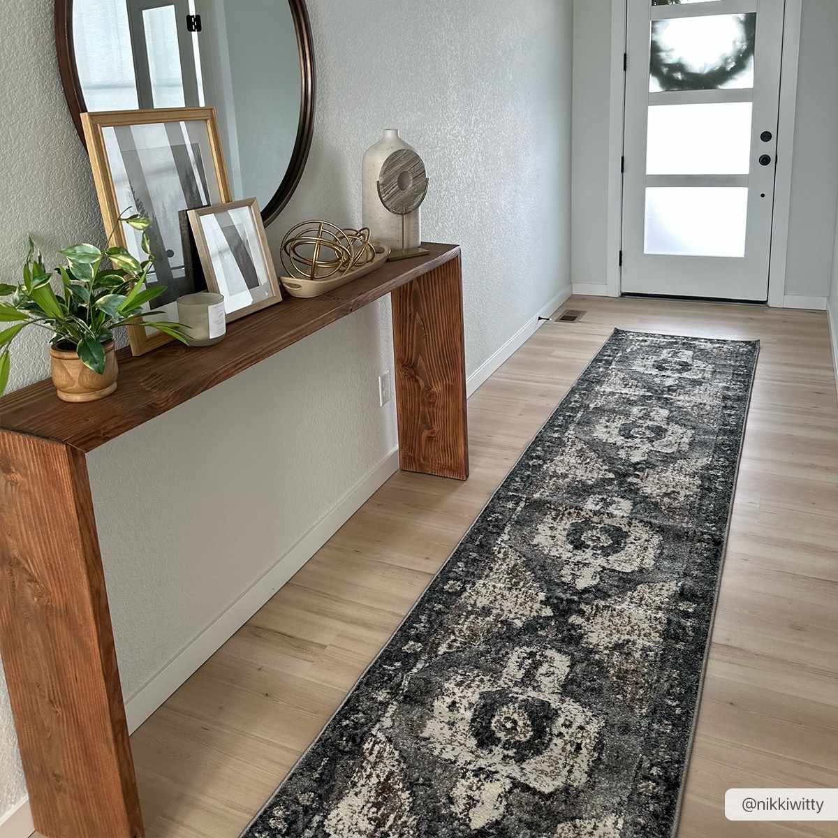 Exquisite Hauteloom Newalla Area Rug