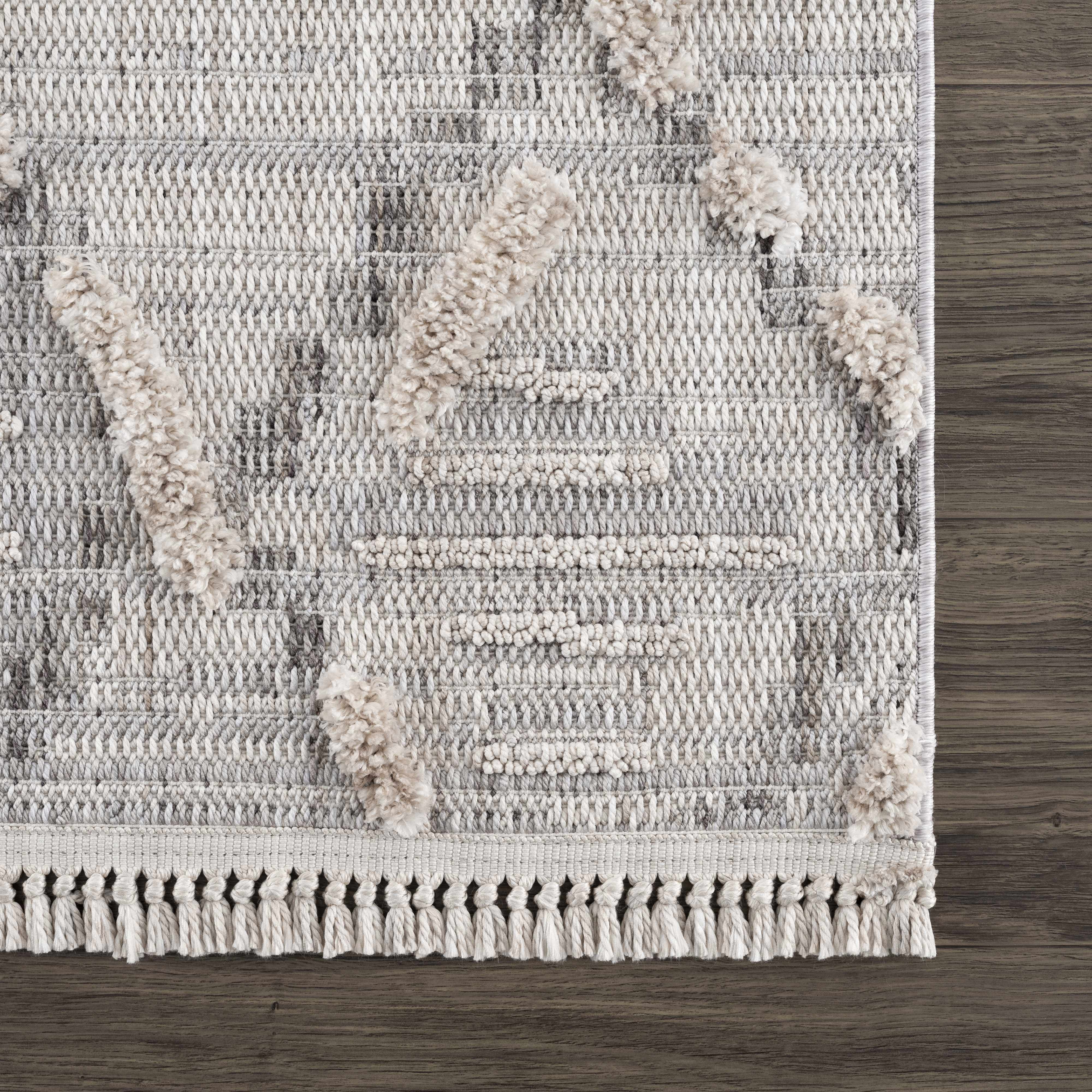 Exquisite Hauteloom Bogtong Area Rug