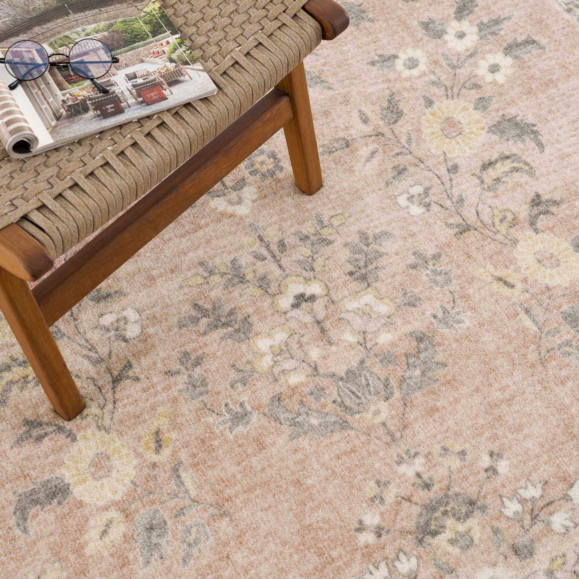 Hauteloom Coalburn: Exquisite Area Rug for Your Space