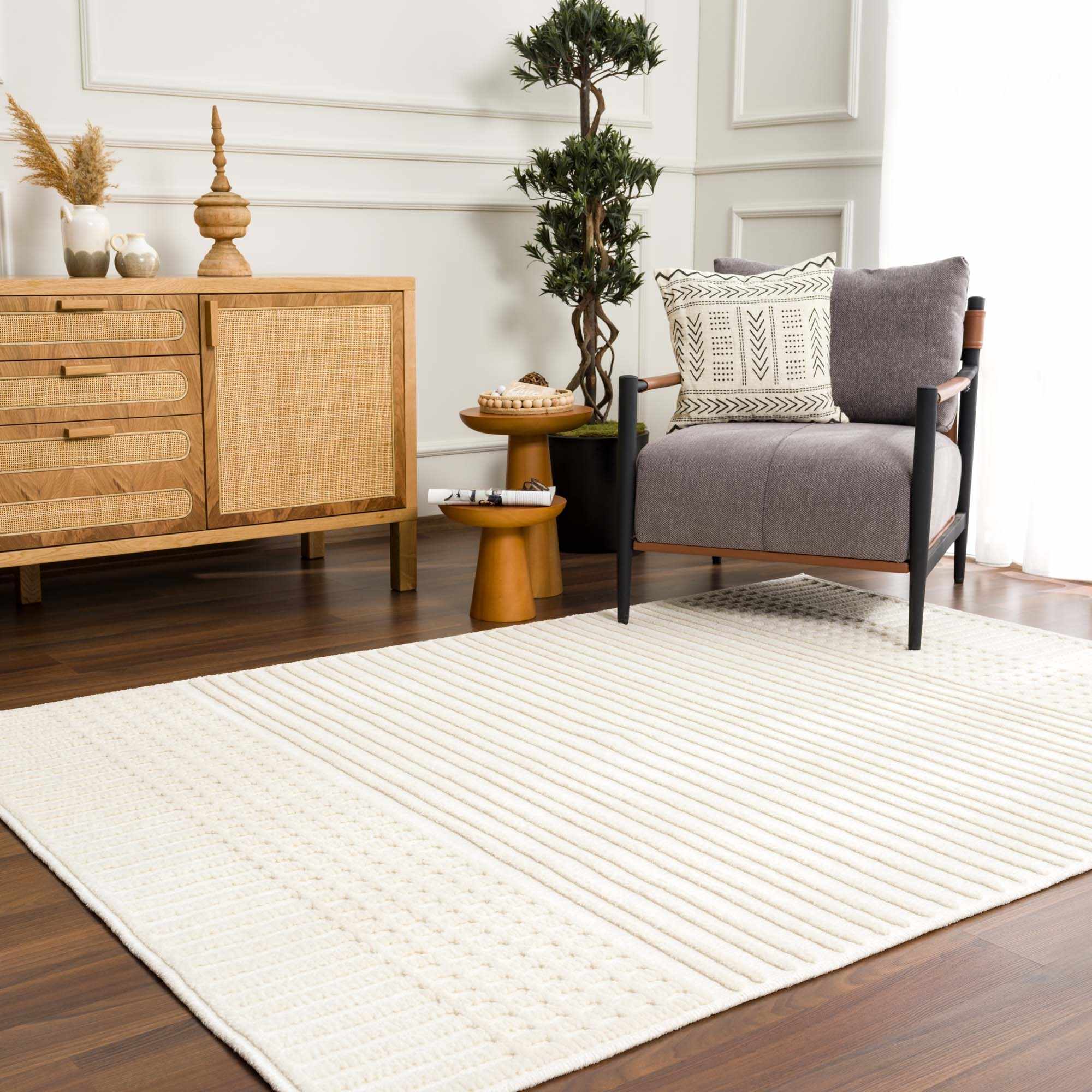 Hauteloom Rhun: Your Stylish and Convenient Washable Area Rug