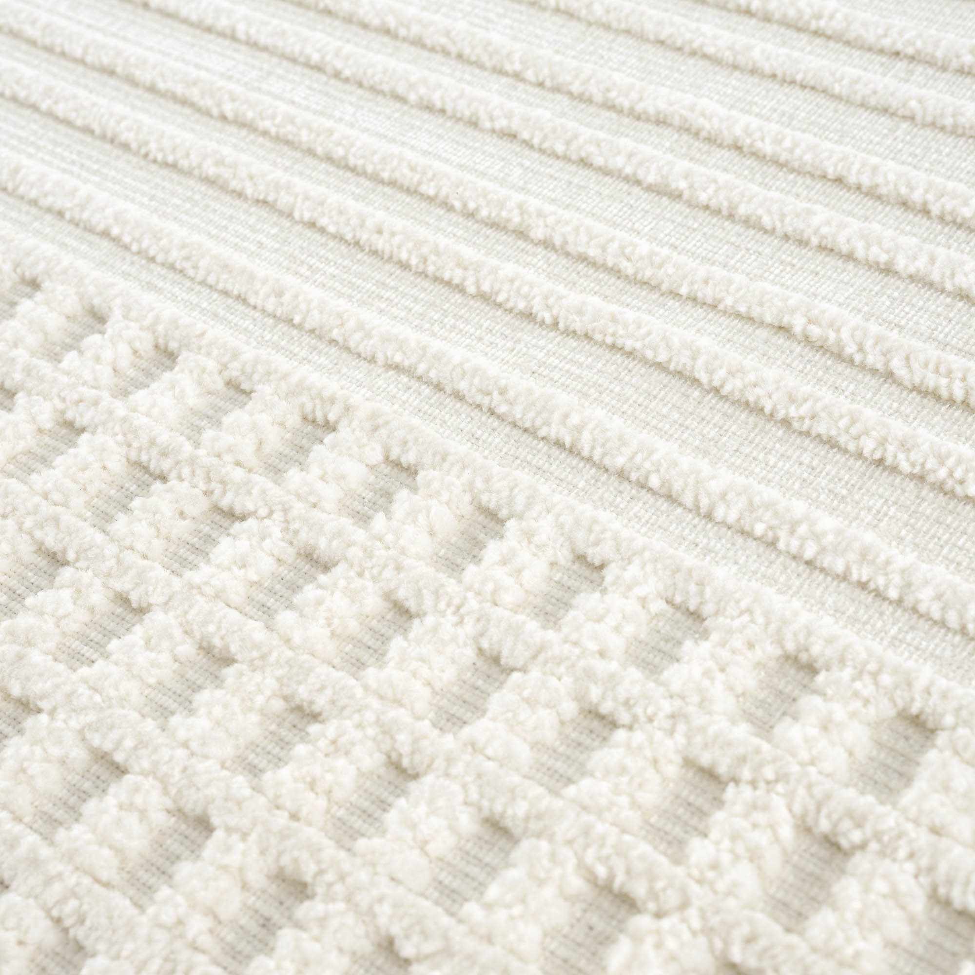 Hauteloom Rhun: Your Stylish and Convenient Washable Area Rug