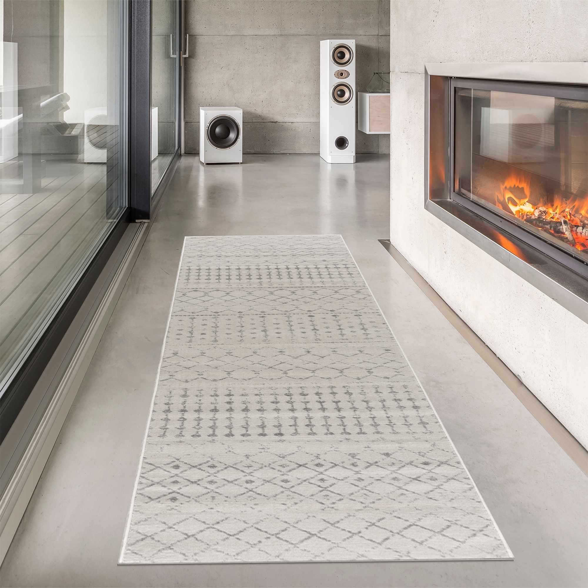 Exquisite Hauteloom Tigrican Ivory 2331 Area Rug - Transform Your Space