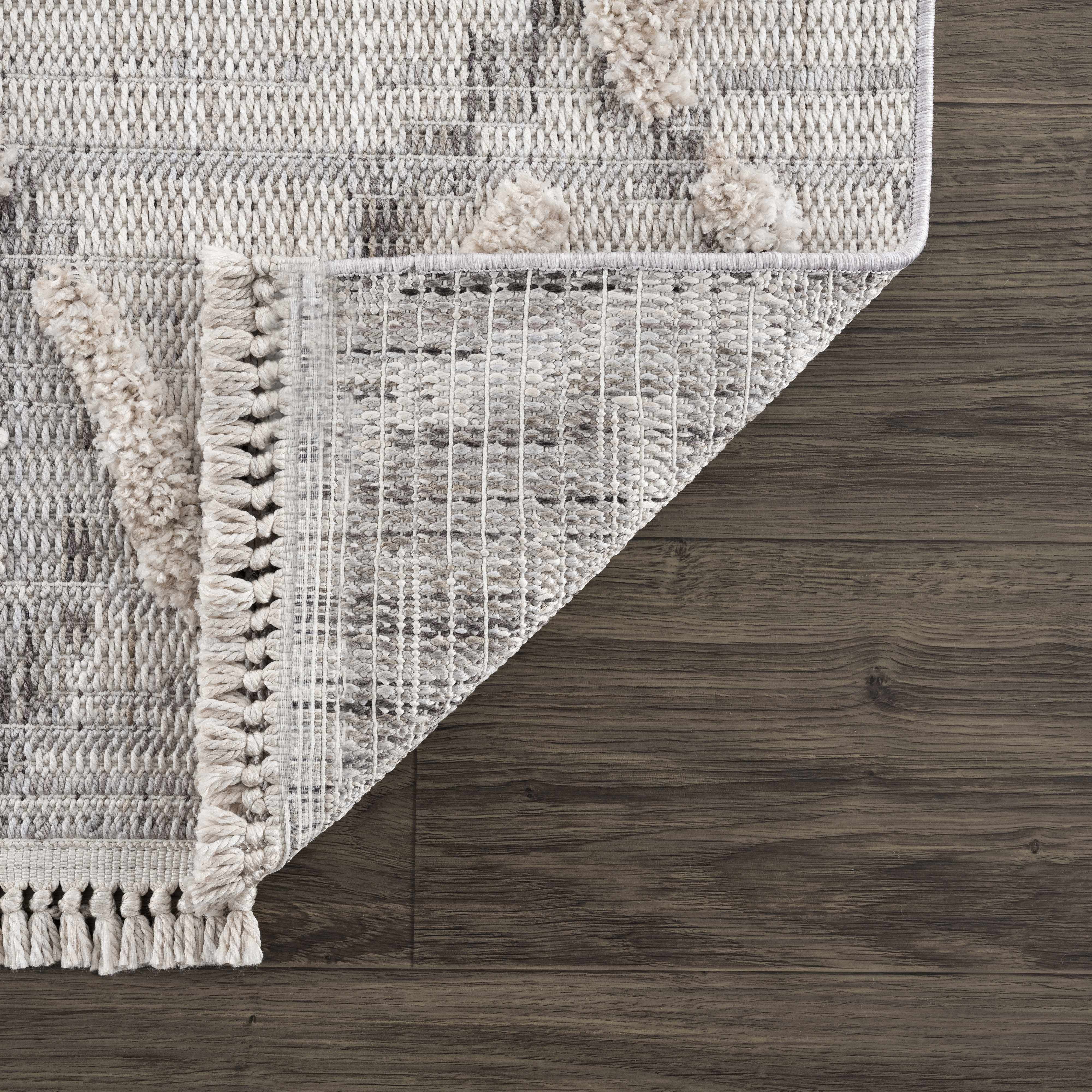 Exquisite Hauteloom Bogtong Area Rug