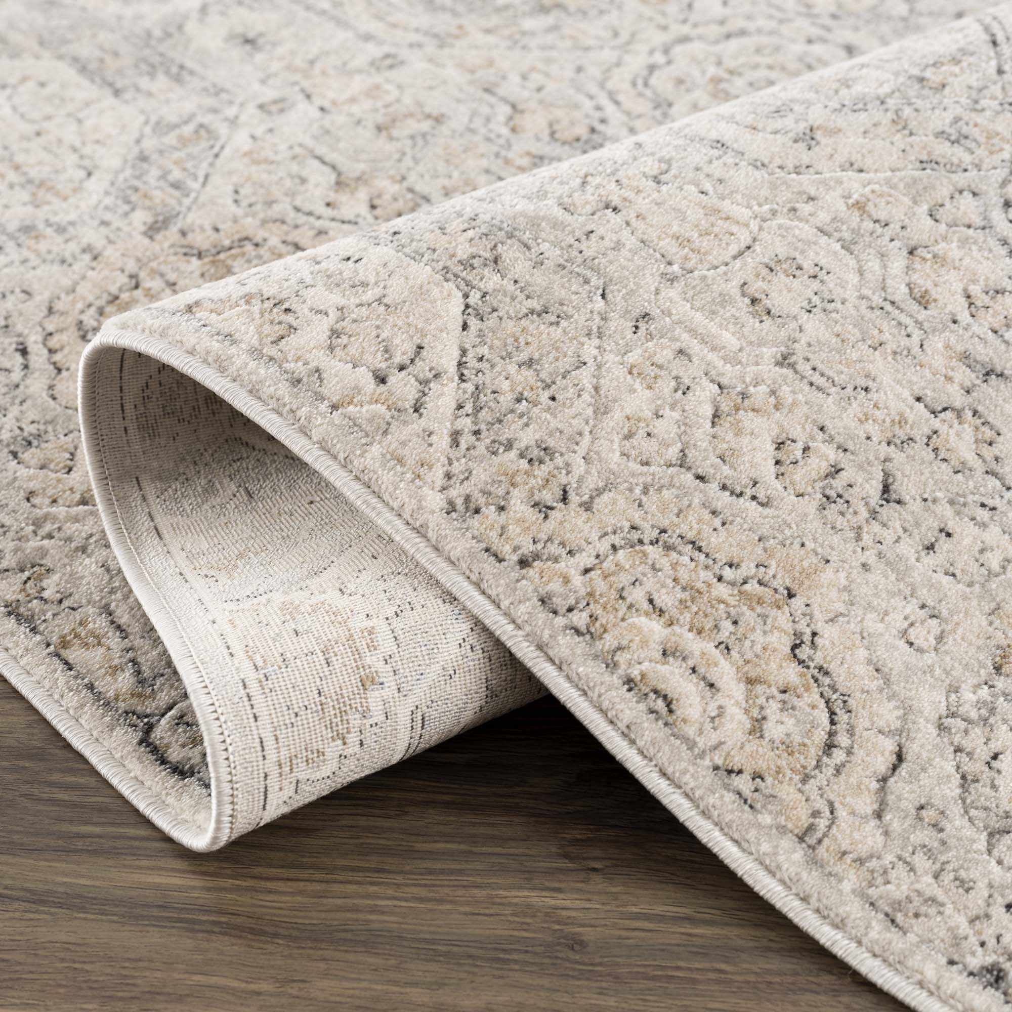 Exquisite Hauteloom Parkerfield Area Rug - A Timeless Beauty for Your Home