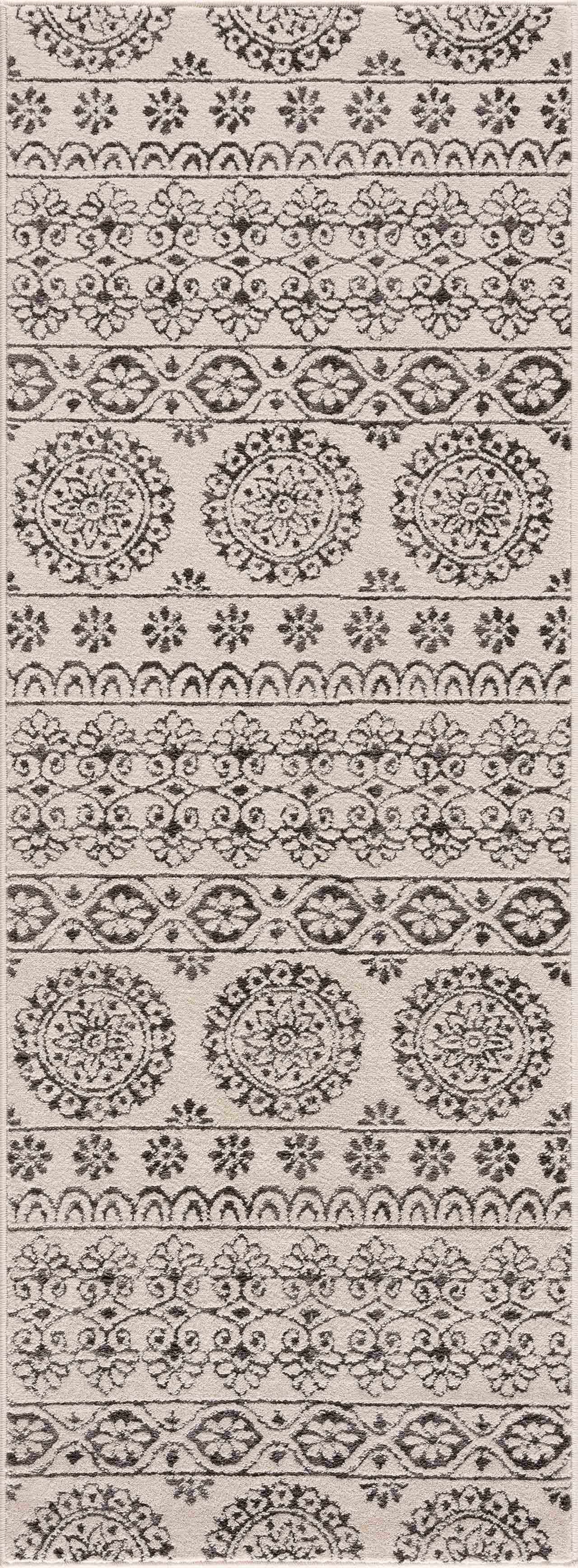 Exquisite Hauteloom Warroad Area Rug - Elevate Your Space